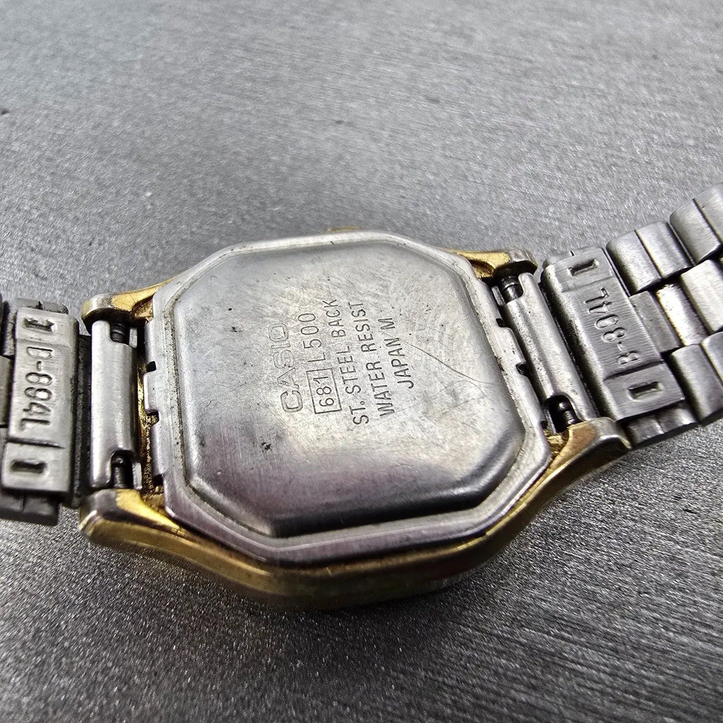 Casio L500 Watch Women 23mm Digital LCD Gold Tone Octagon Date Month New Battery9