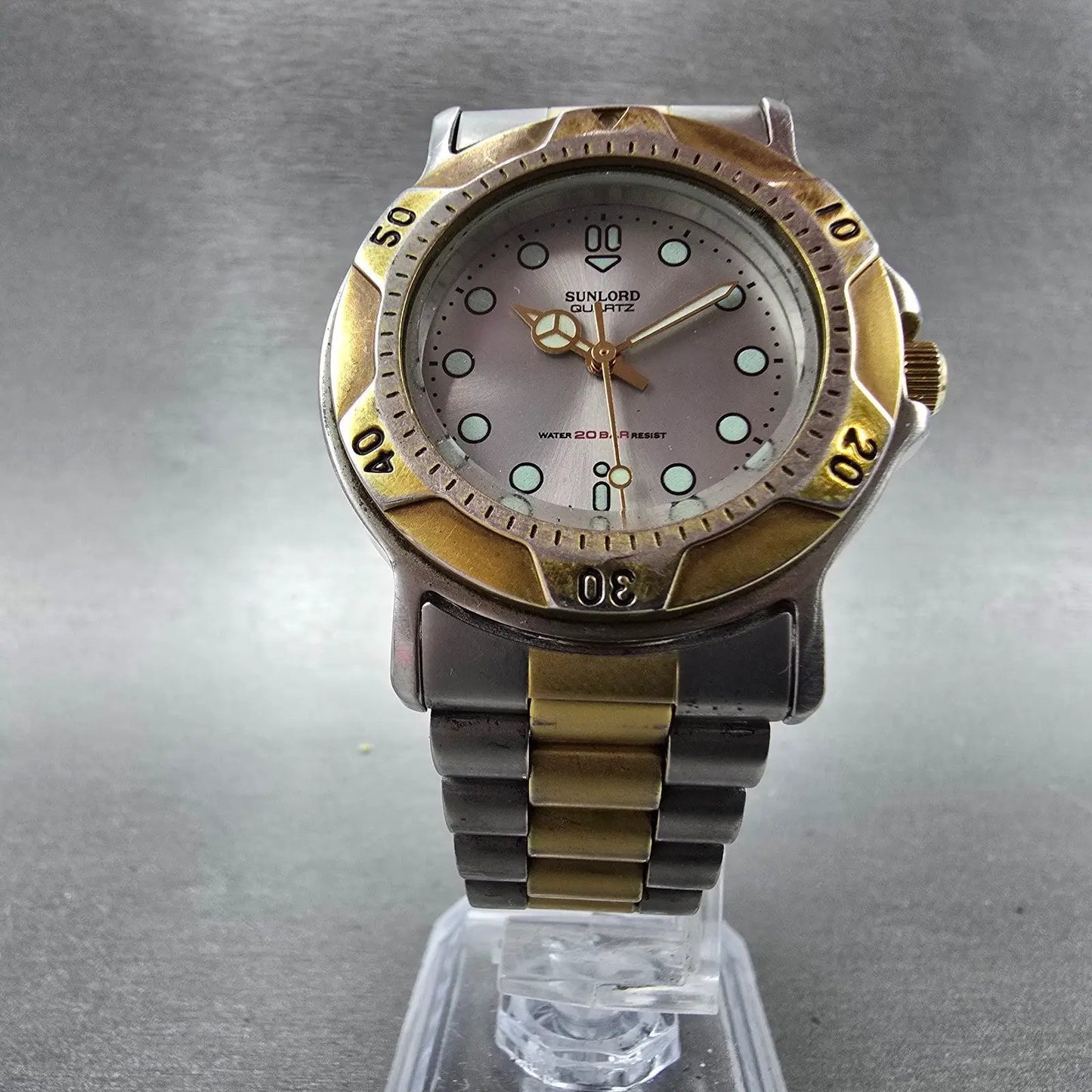 Sunlord Dive Watch Men 35mm Silver Dial Two Tone Round New Battery Vintage5