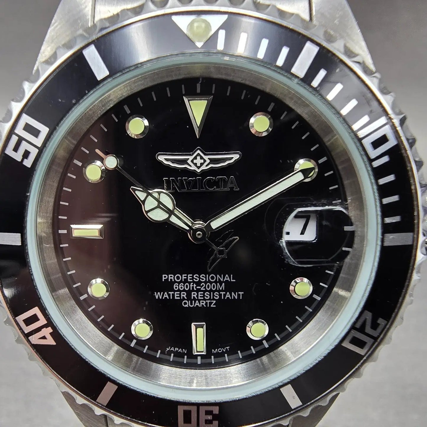 Invicta Pro Diver Watch Men 38mm Black Dial Silver Tone Date Round 8932OB NewBat1