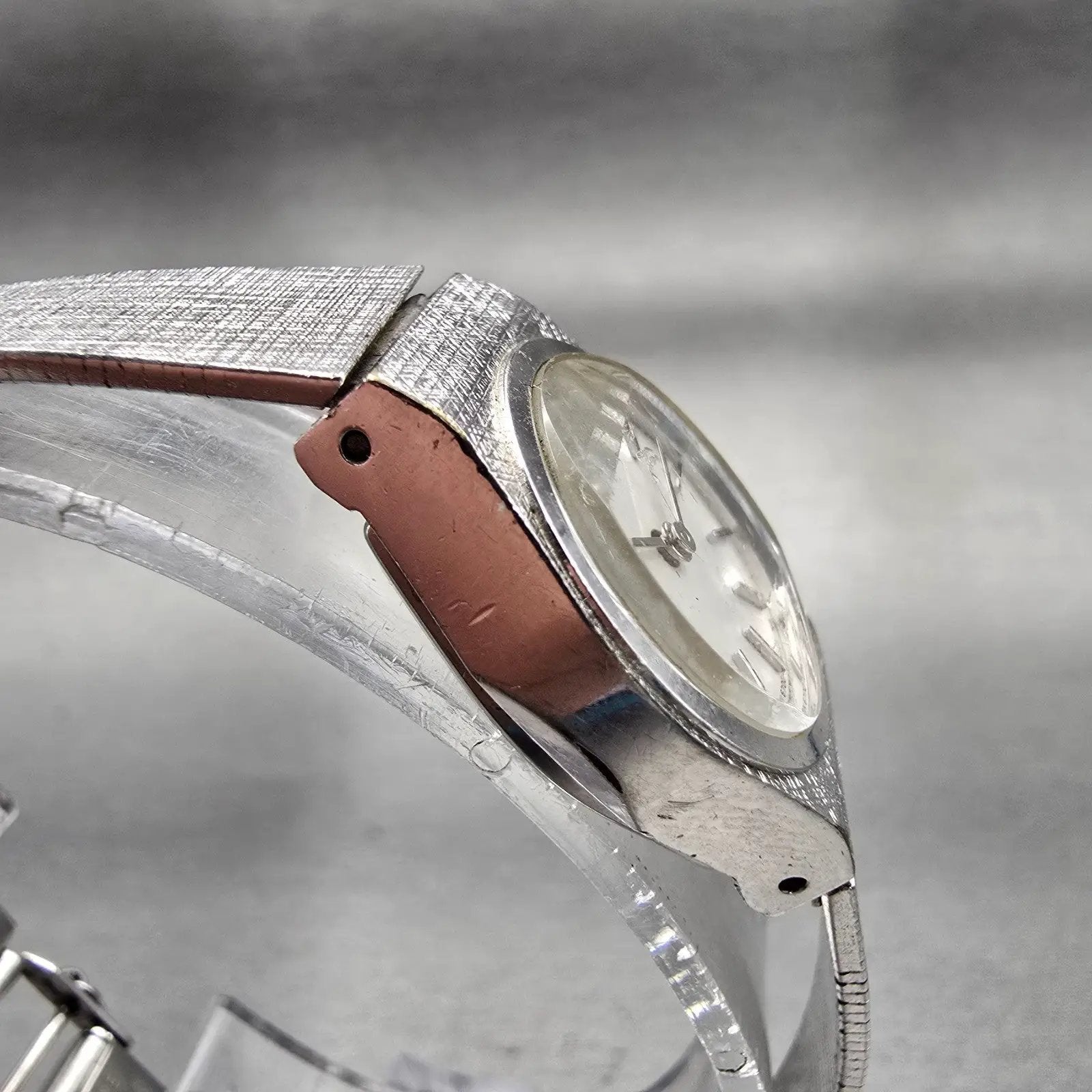 Citizen Watch Women 20mm Silver Dial Silver Tone Oval 4-675452 Manual Wind VTG3