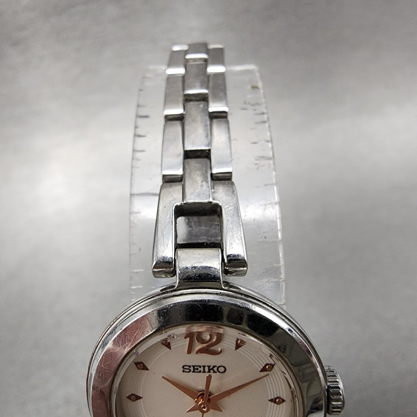 Seiko Watch Women 21mm White Dial Silver Tone Round 1N010PK0 New Battery4