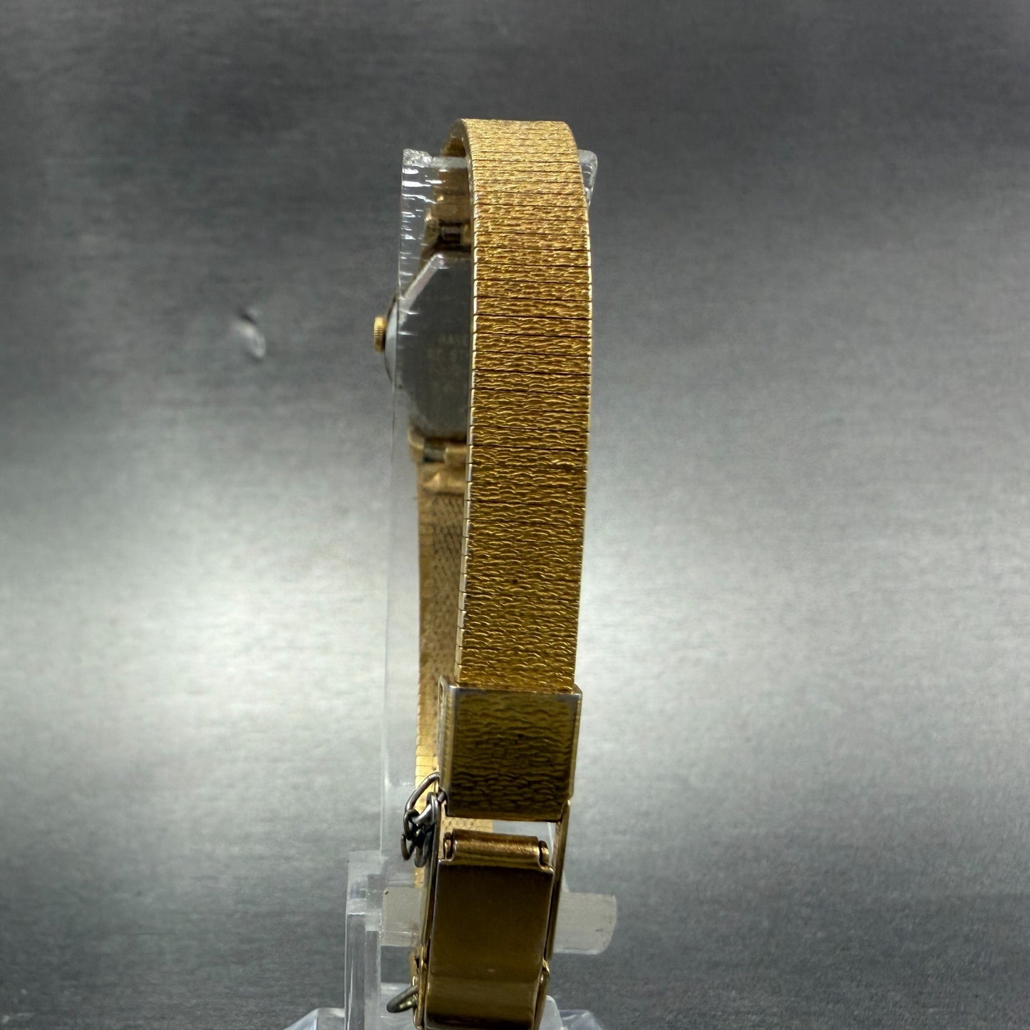 Seiko Watch Women 17mm Gold Dial Gold Tone Oval Vintage 1400-8339 New Battery7