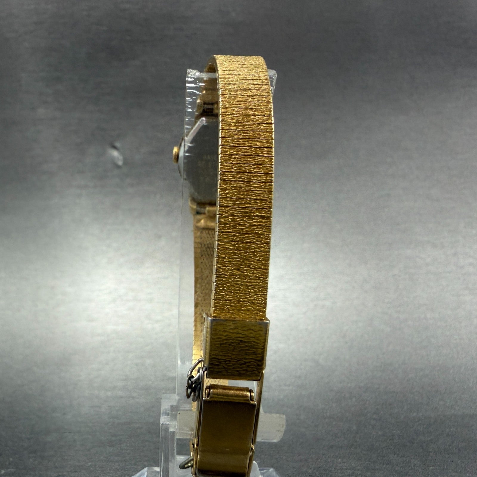 Seiko Watch Women 17mm Gold Dial Gold Tone Oval Vintage 1400-8339 New Battery7