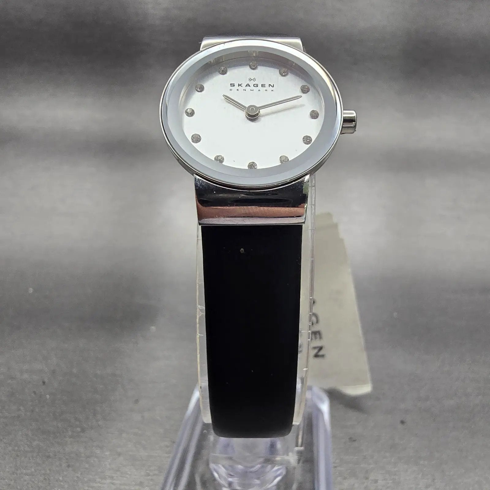 Skagen Freja Watch Women 22mm Silver Dial Silver Tone 358XSSLBC New Battery5