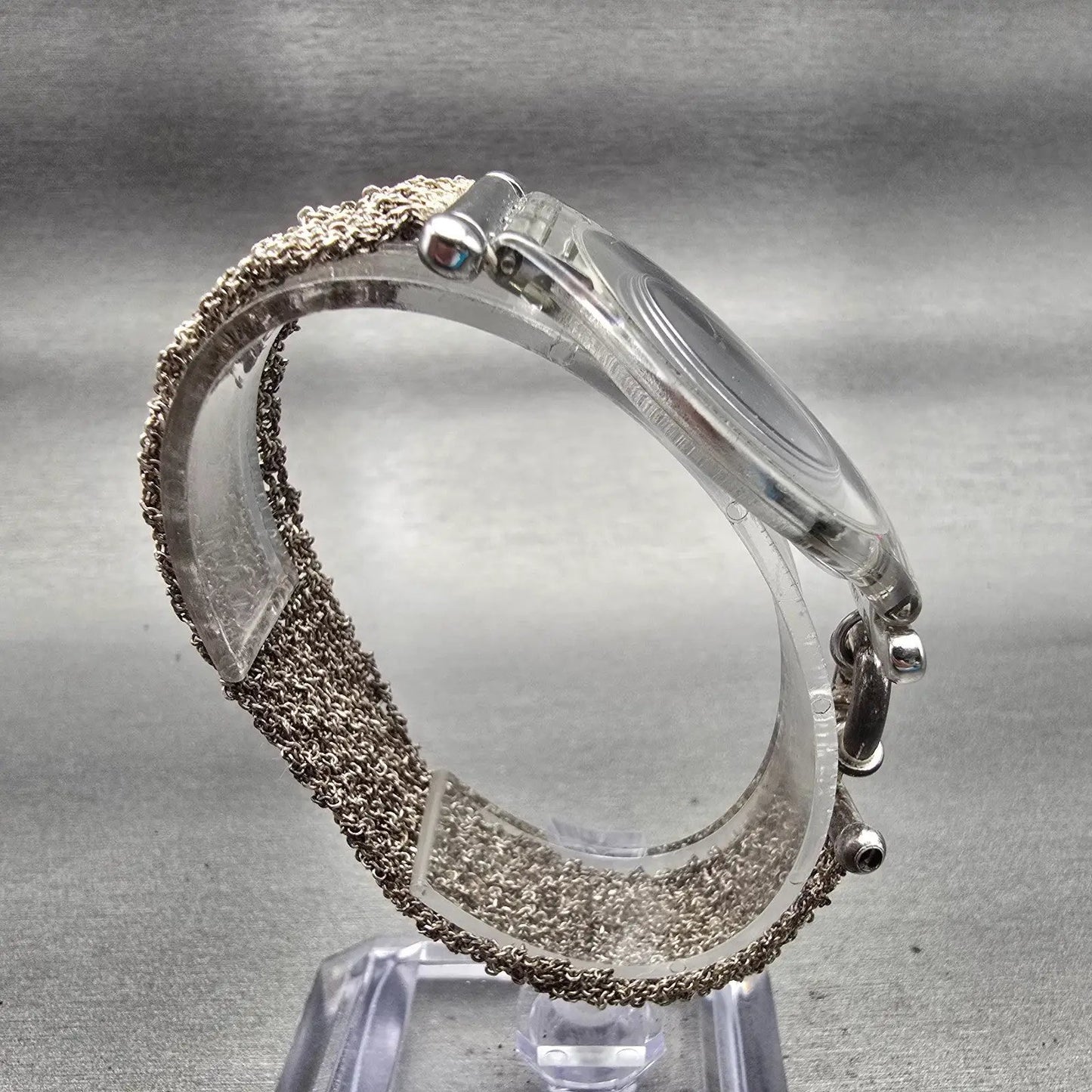 Swatch Skin Essentiality Watch Women Silver Dial Clear Sterling Silver New Batt8