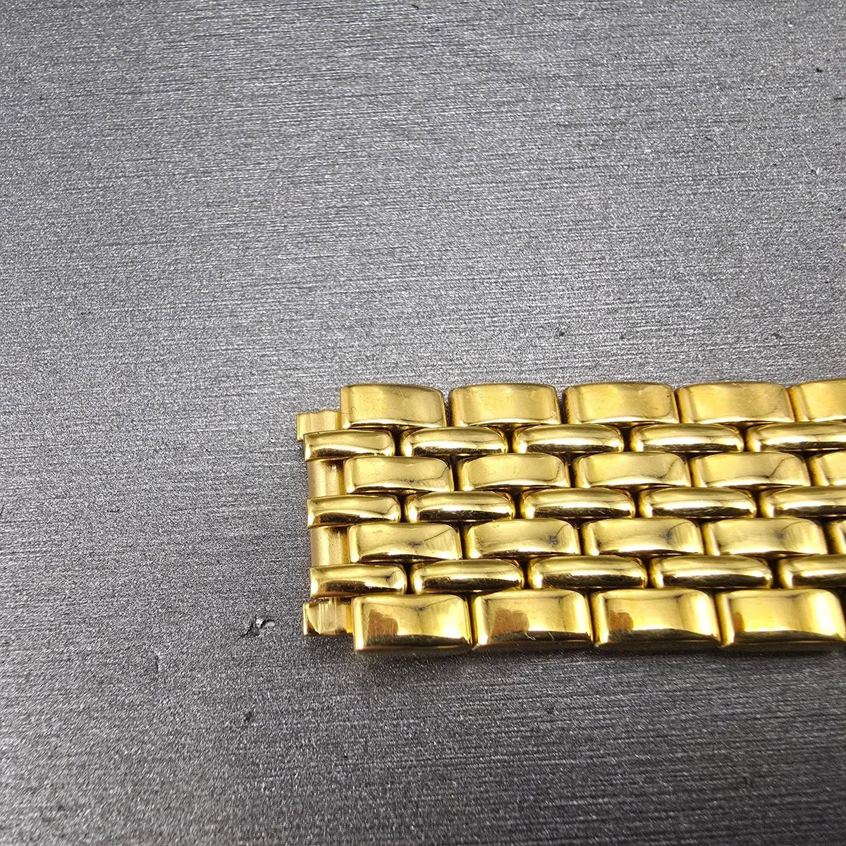 Seiko Bracelet 15mm Stainless Steel Gold Tone Vintage Japan 43G6-BI1