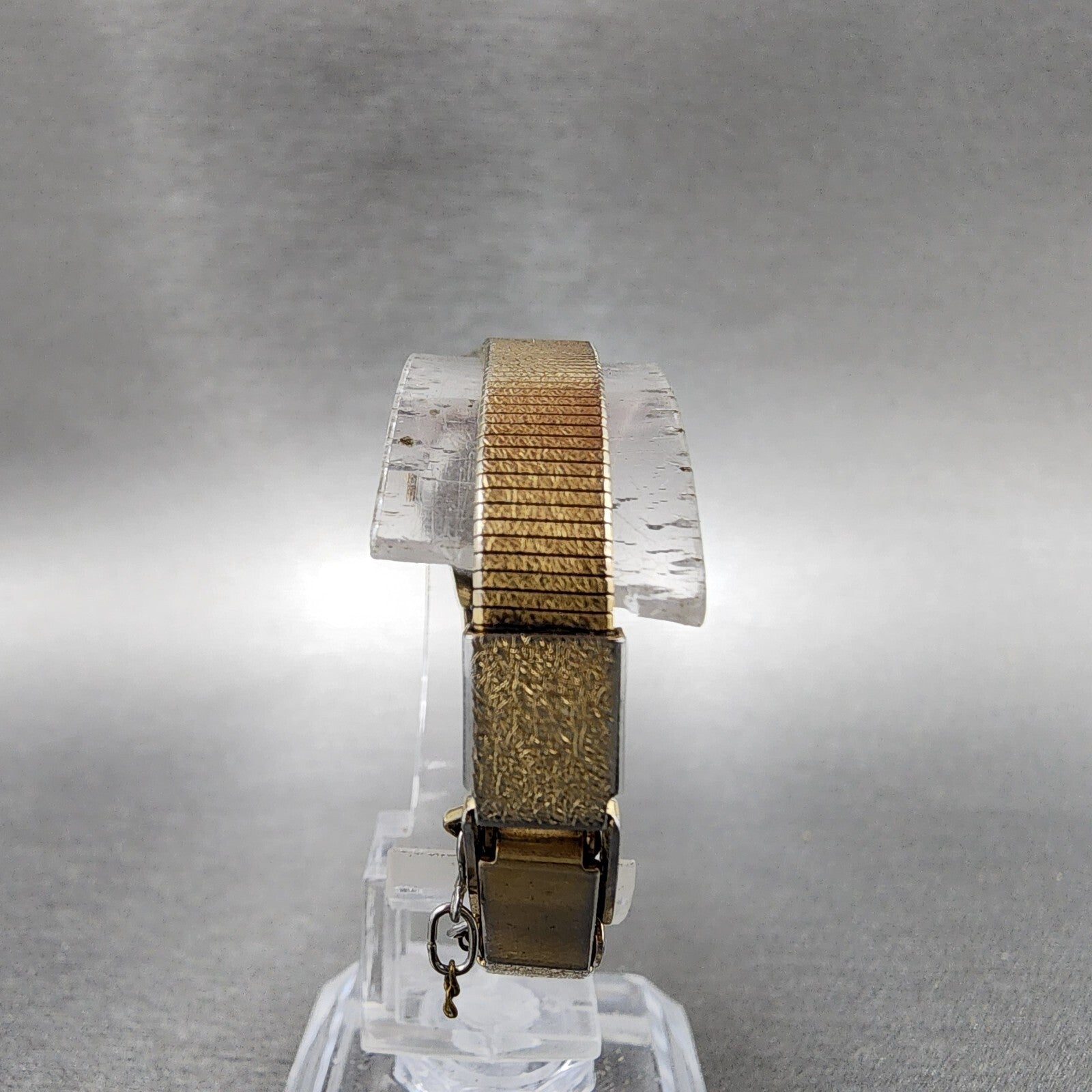 Seiko Watch Women 16mm Gold Dial Gold Tone Round 14000909 New Battery7