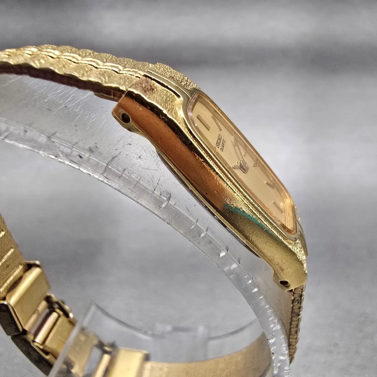 Seiko Watch Women 13mm Gold Dial Gold Tone Rectangle 2E20-6319 New Battery VTG3