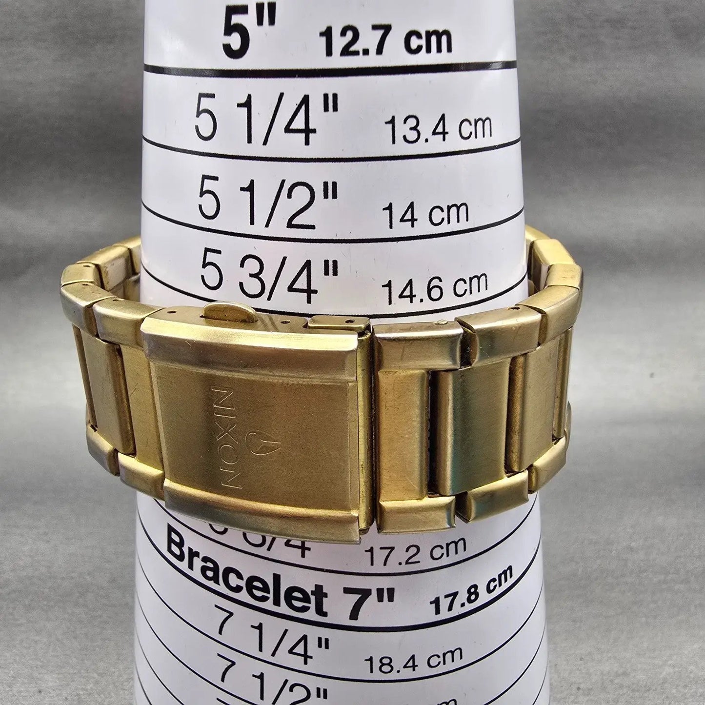 Nixon The Cannon Watch Men 40mm Gold Dial Gold Tone Round New Battery9