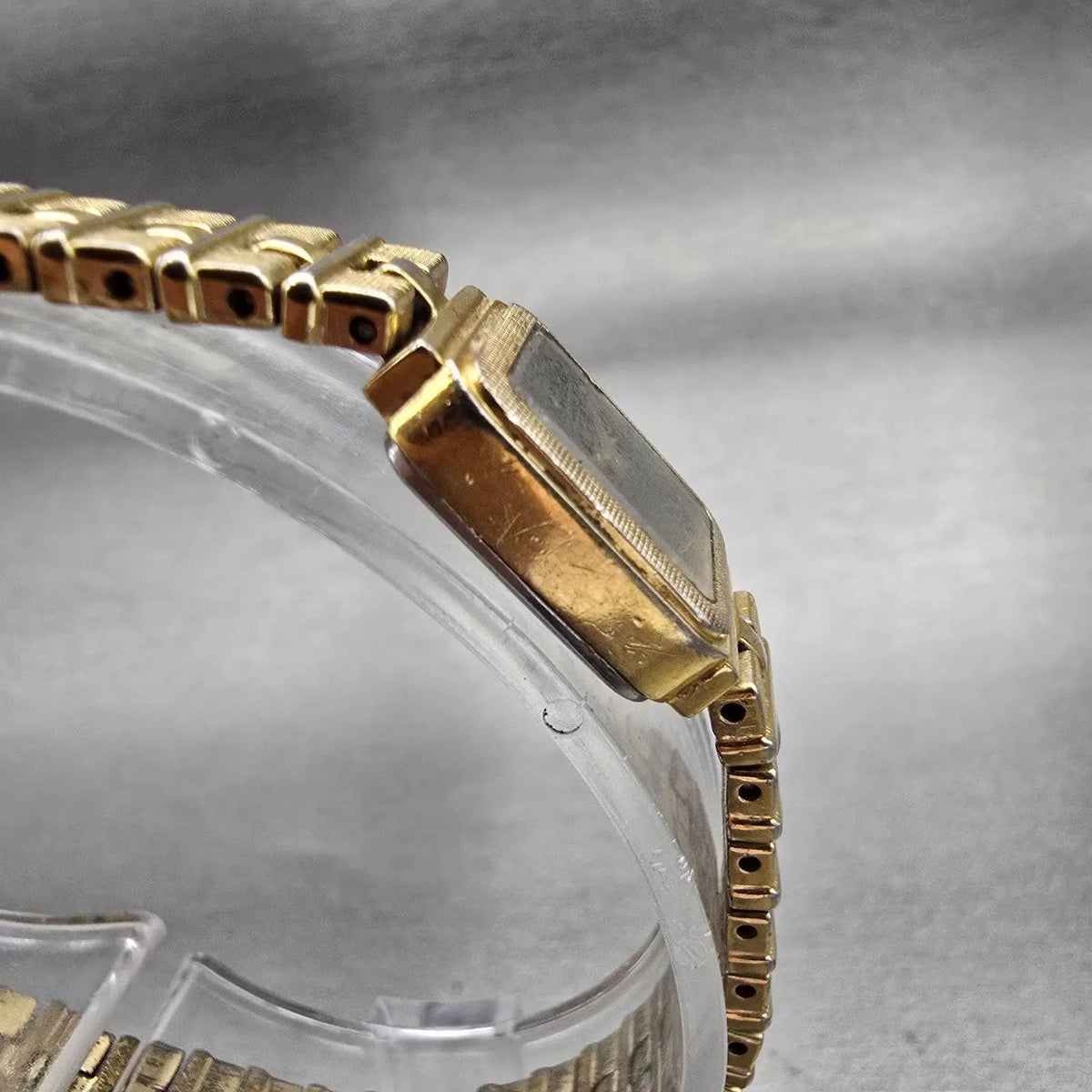 Seiko Tank Watch Women 13mm Black Dial Gold Tone Rectangle 1E20-5689 New Battery3