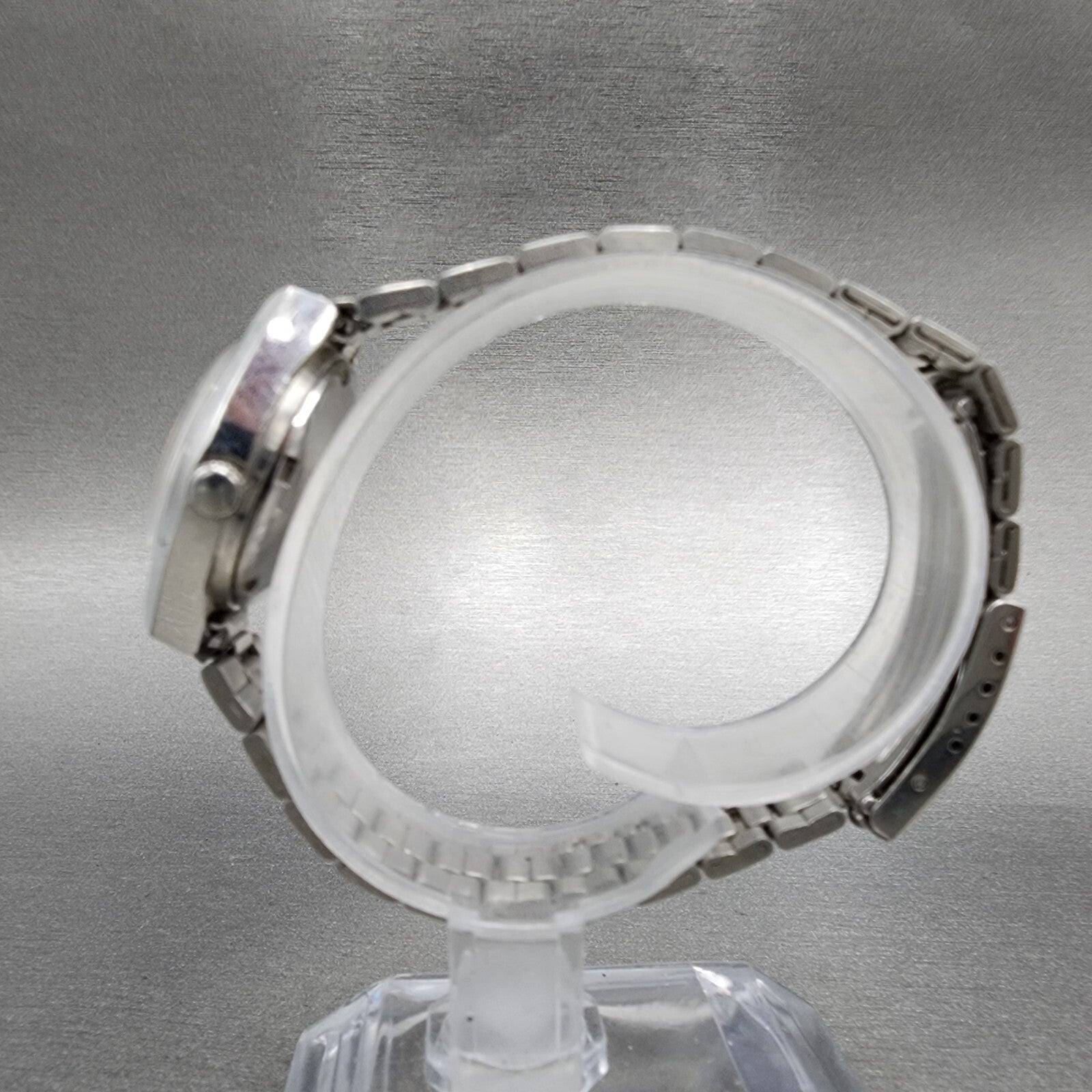 Seiko 5 Automatic Watch Women 25mm Silver Dial Steel Daydate Round 29060490 Run6