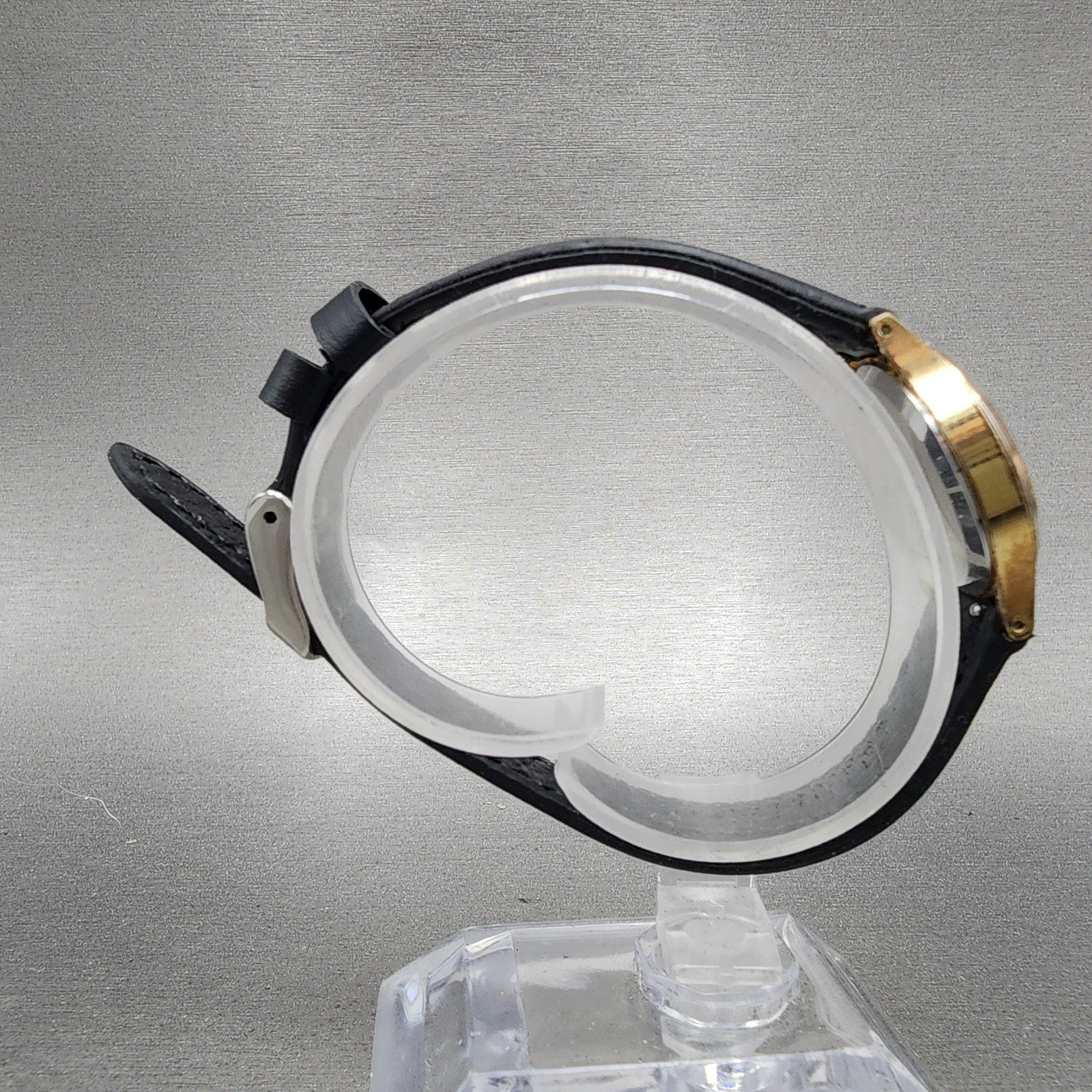 Seiko Watch Women 25mm Silver Dial Gold Tone Round 26210130 New Battery8