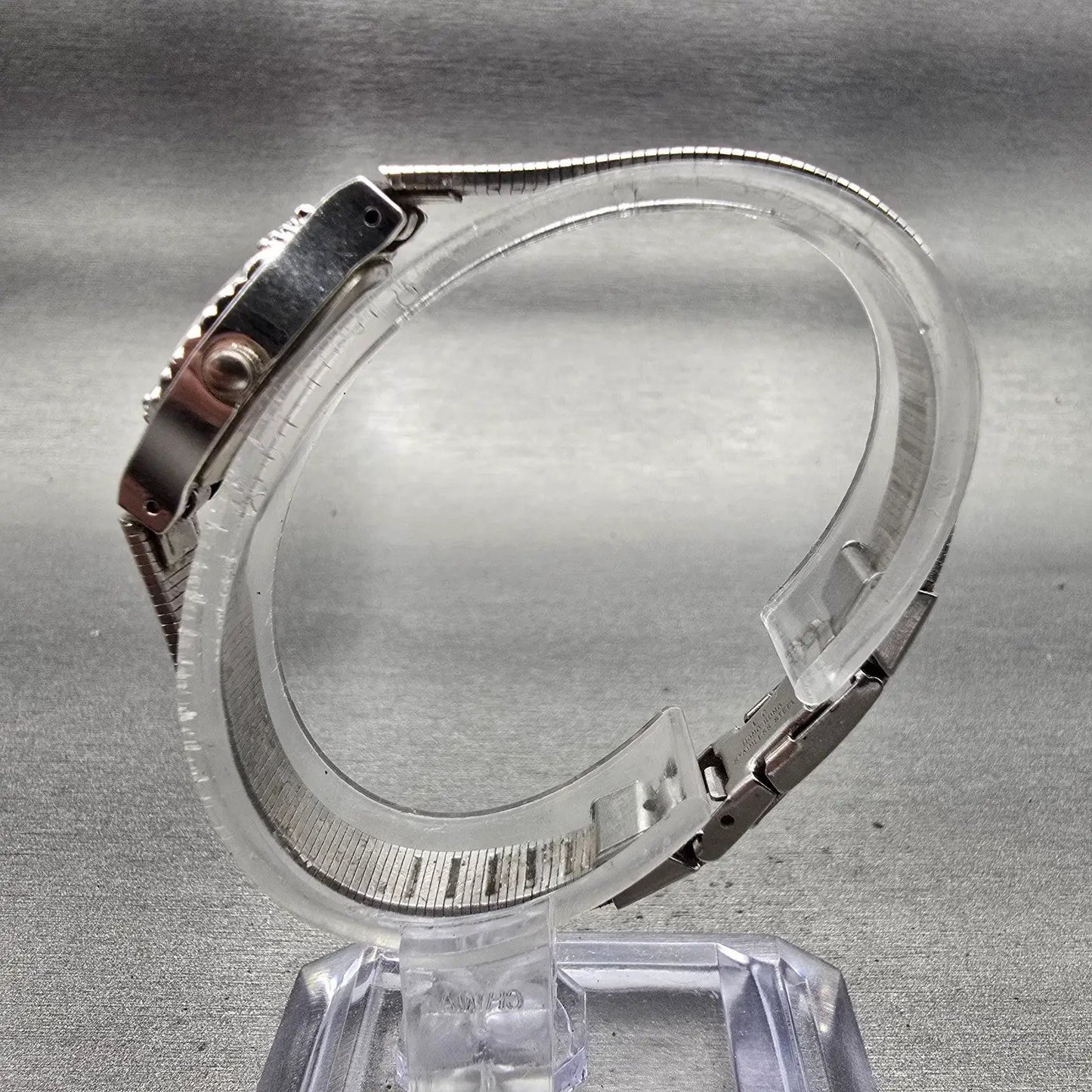 Bulova Watch Women 17mm Silver Dial Silver Tone Oval 91L09 New Battery VTG6