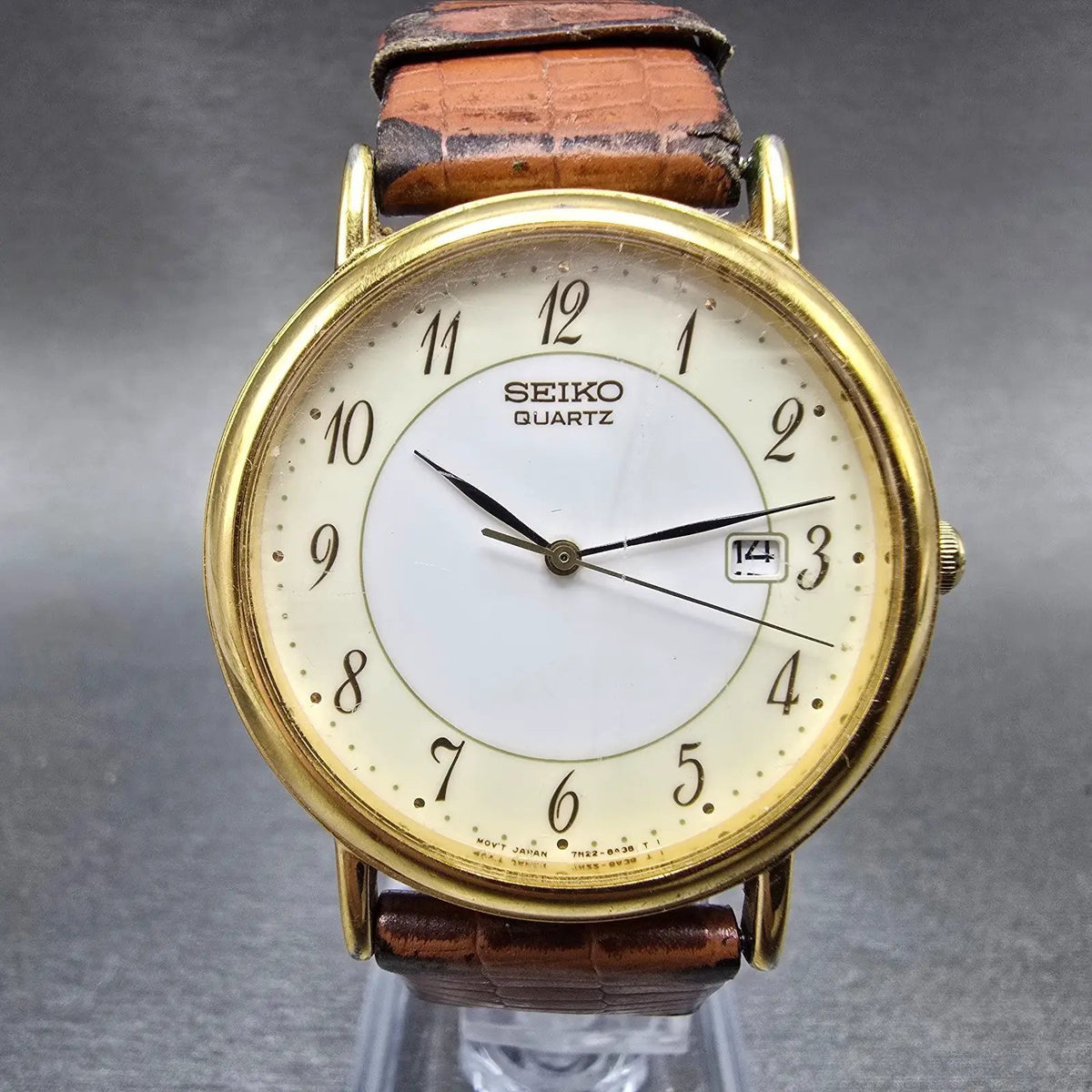 Seiko Watch Men 34mm White Cream Dial Gold Tone Date 7N22-8A09 PARTS0