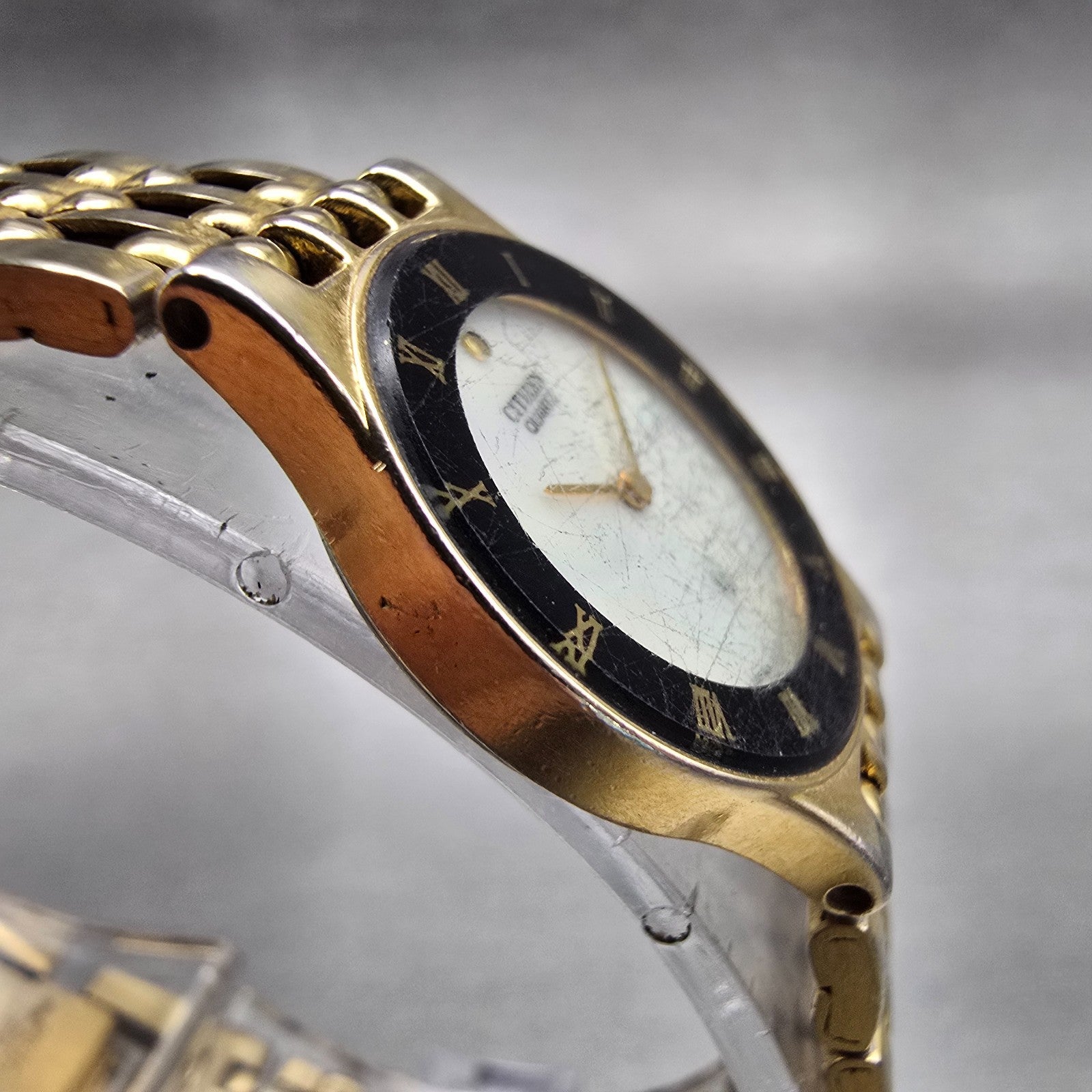 Citizen CQ Watch Women 21mm MOP Dial Two Tone Round 2200-229207 New Battery VTG3