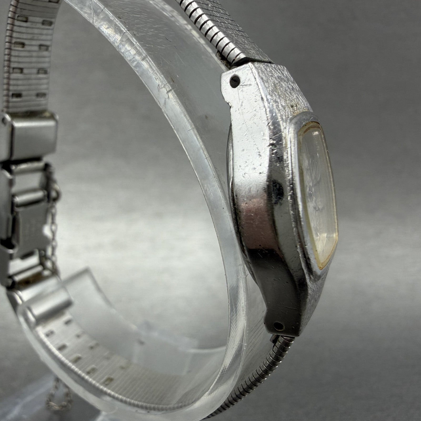 Seiko Watch Women 16mm Silver Dial Silver Tone Hexagon 2B31-5039 New Battery3