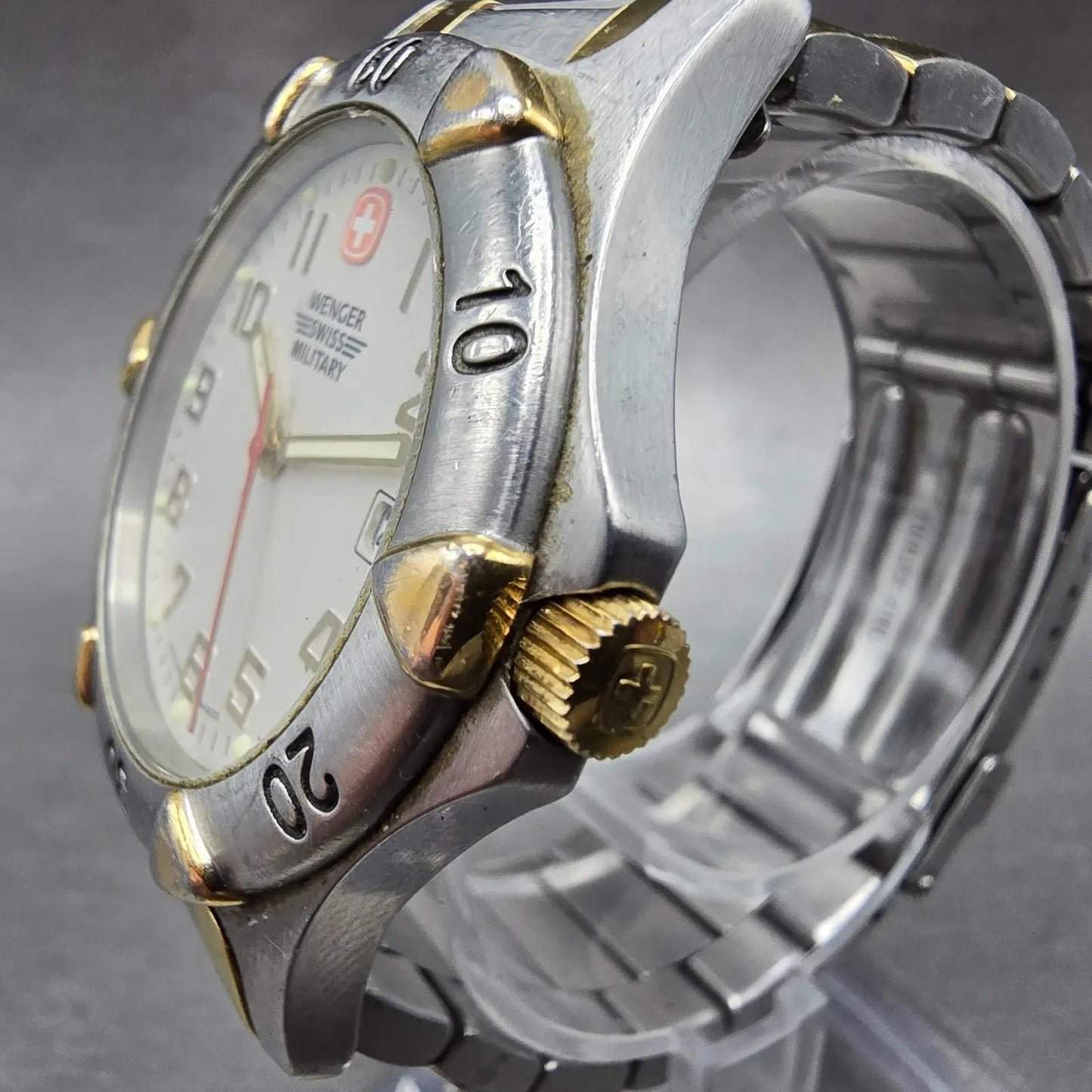 Wenger Swiss Military Watch Men 38mm Silver Dial Two Tone Date 79051 PARTS3