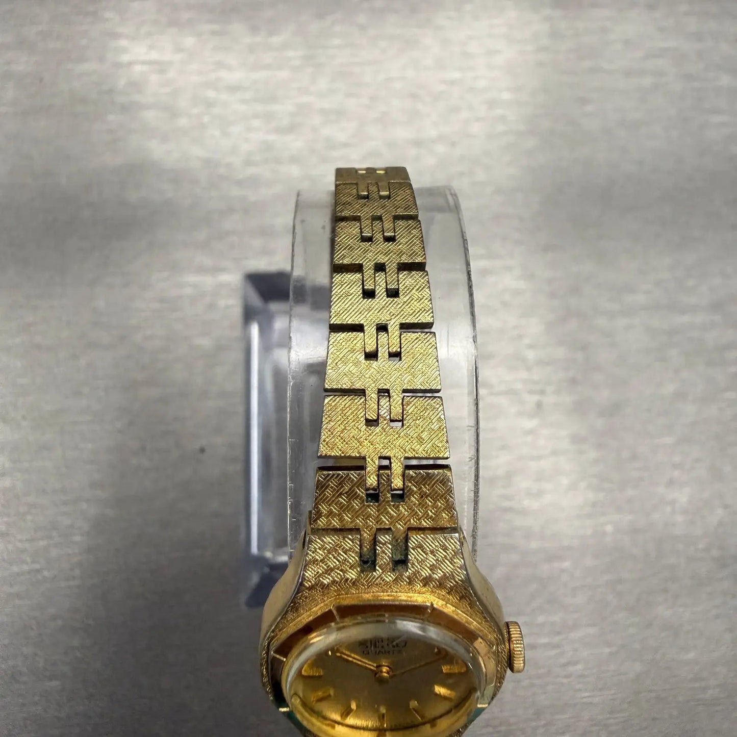 48013024