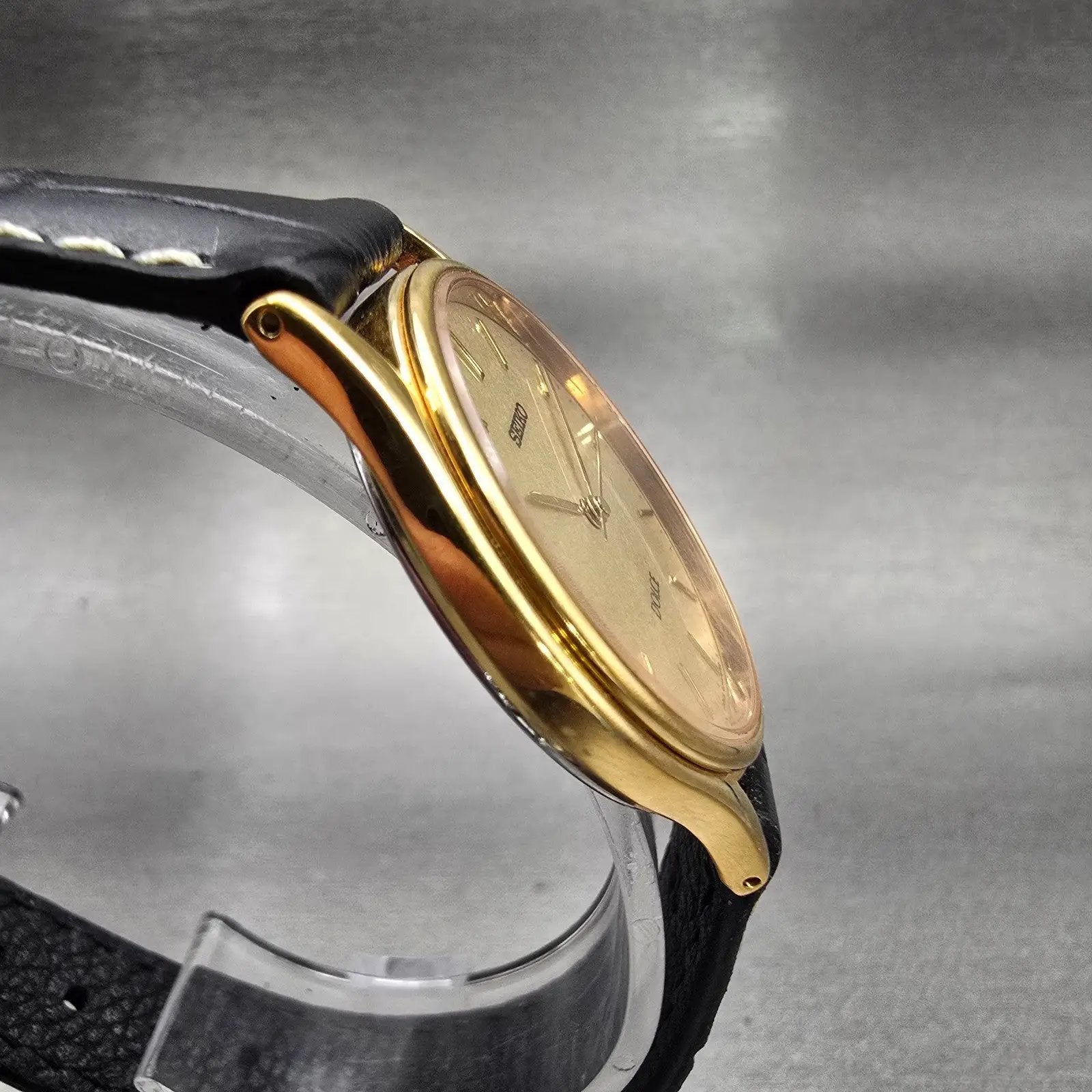 Seiko Dolce Watch Men 31mm Champagne Dial Gold Tone Round 8J41-6100 New Battery3