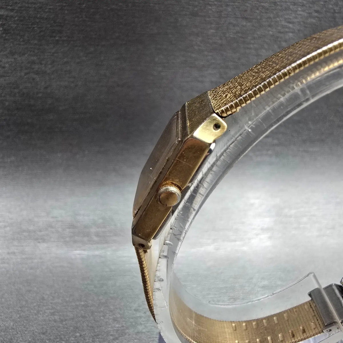 Seiko Watch Women 16mm Gold Dial Gold Tone Rectangle 2C20-5299 New Battery2