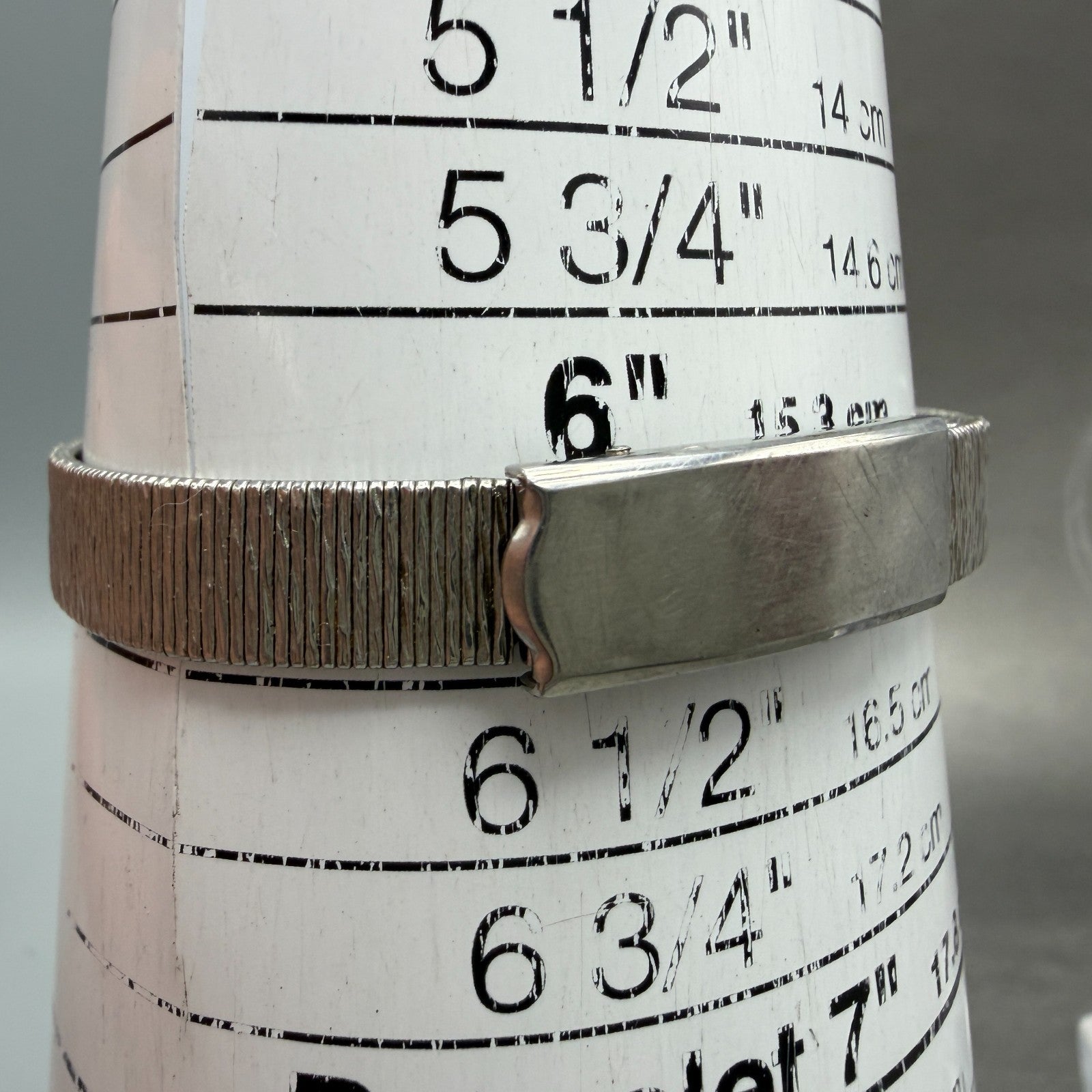 Seiko Watch Women 24mm White Dial Silver Tone Round 43-0070 New Battery Vintage210