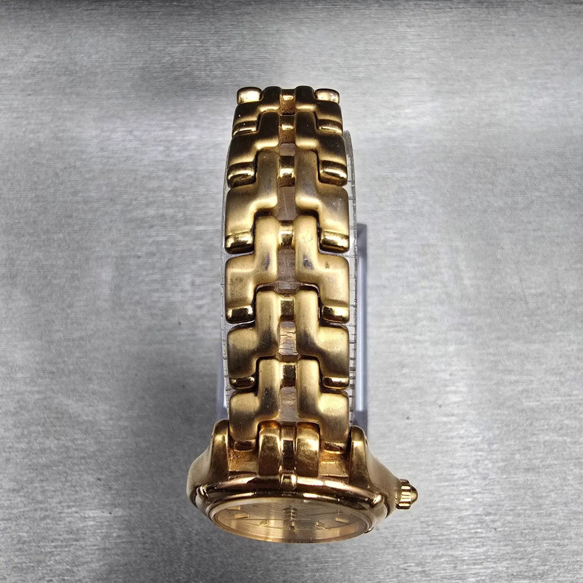 Seiko Watch Women 25mm Champagne Dial Gold Tone Date Round 7N82-0599 New Batt JP4