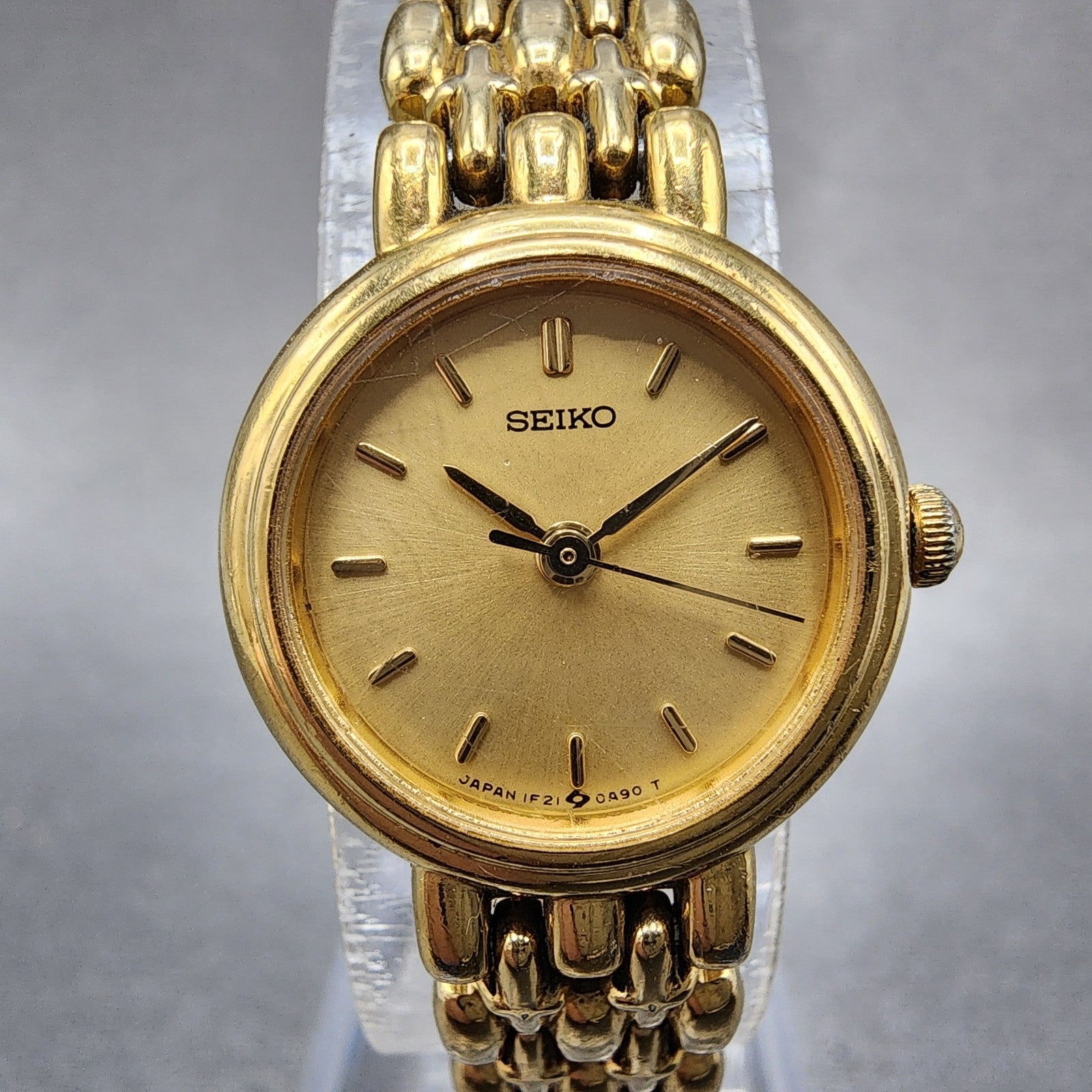 Seiko Watch Women 20mm Champagne Dial Gold Tone Round 1f210a30 New Battery1