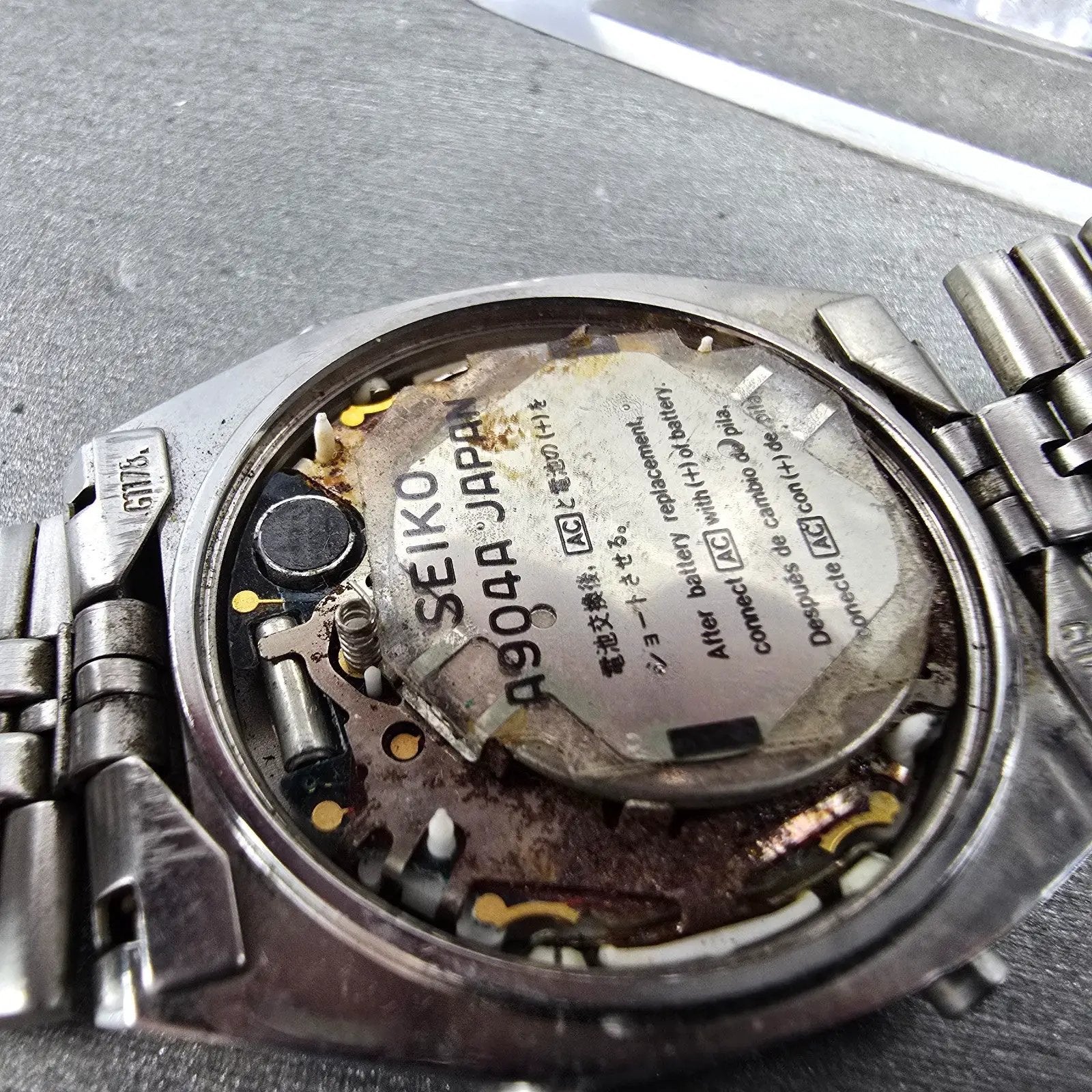 Seiko Watch Men 33mm Silver Digital Alarm Chronograph A904 PARTS Vintage10