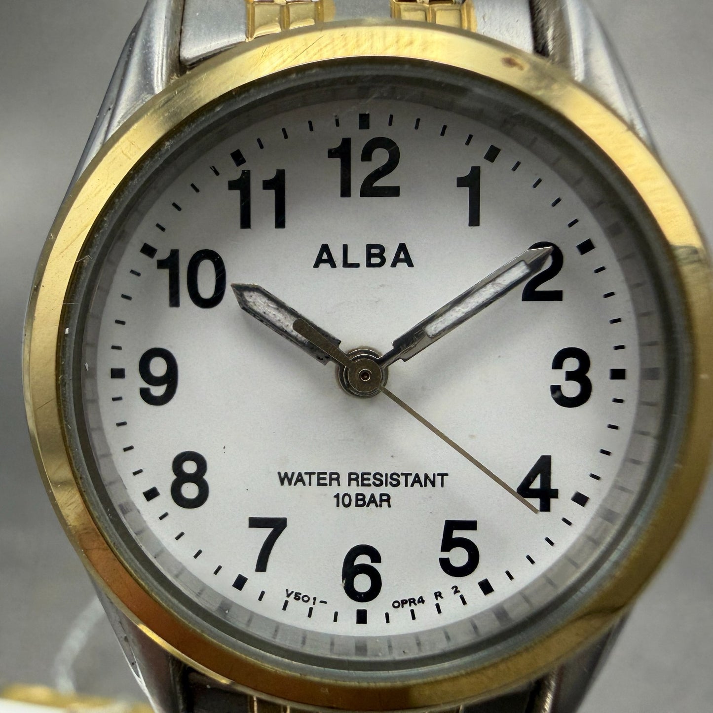 Seiko Alba Watch Women 25mm White Dial Two Tone Round V501-0EP0 New Battery1