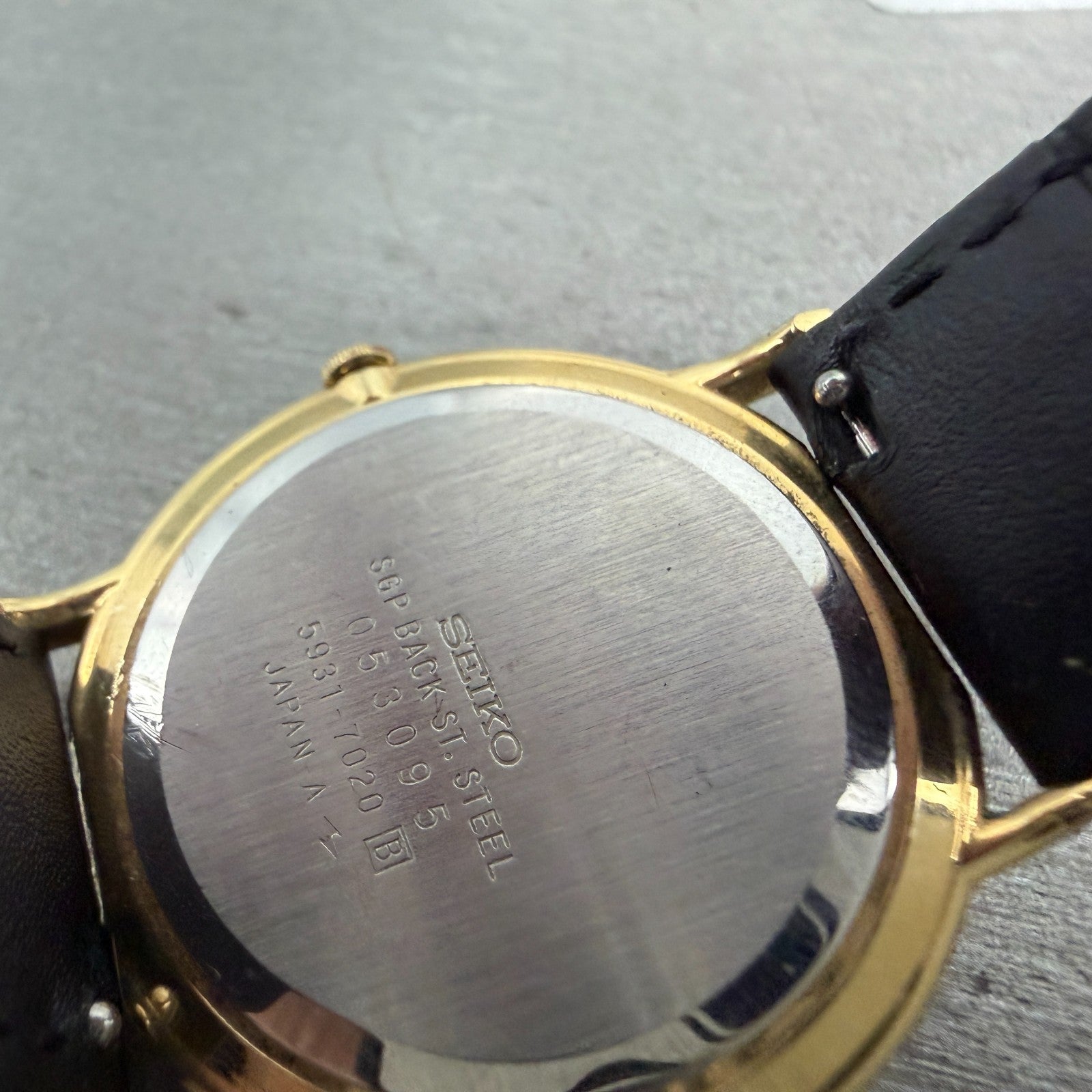 Seiko Watch Unisex 32mm Champagne Dial Gold Tone Round 5931-7020 New Battery9