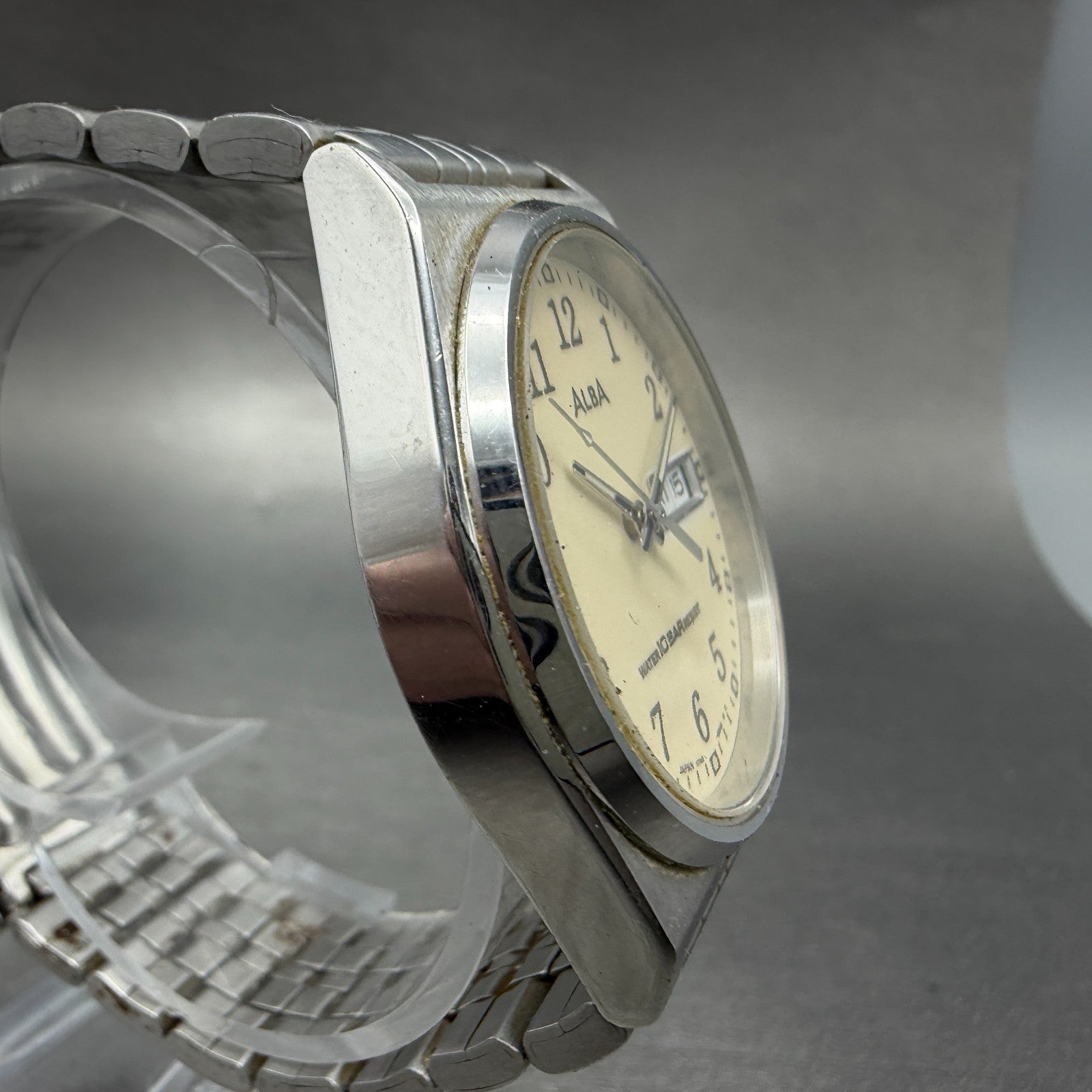 Seiko Alba Watch Men 35mm Luminous Dial Silver Tone Daydate V743-8B10 NewBattery3
