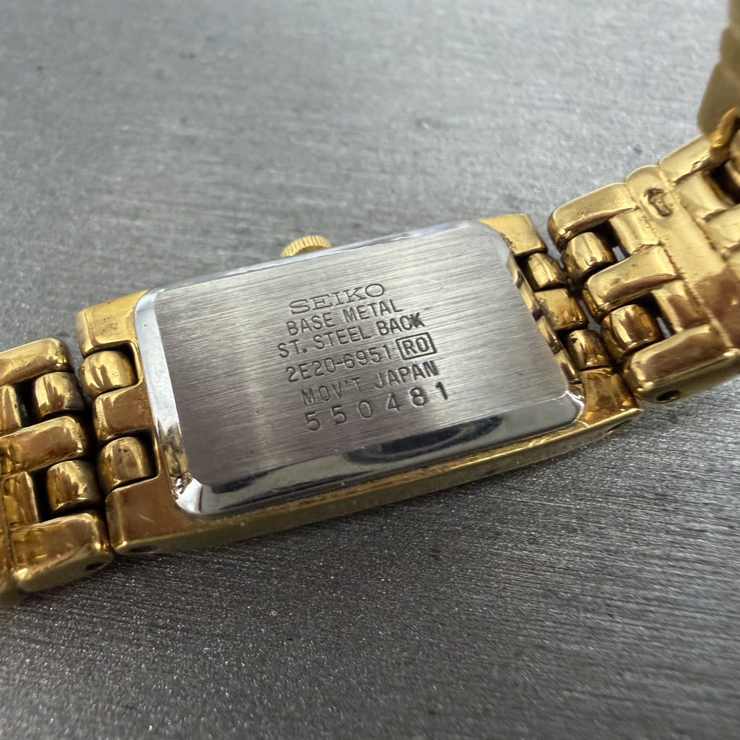 Seiko Tank Watch Women 13mm Pink Dial Gold Tone Rectangle 2E20-6951 New Battery9