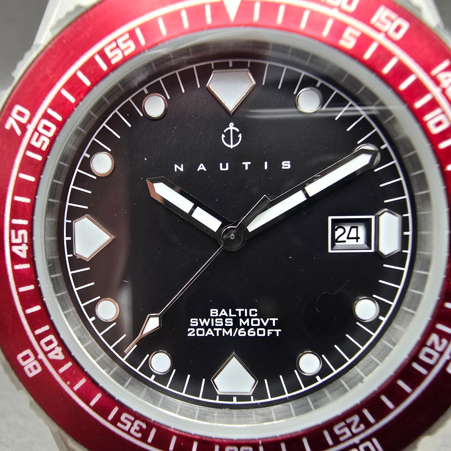 Nautis Baltic Watch Men 45mm Black Dial Steel Date Round NAUN104-1 New Battery1