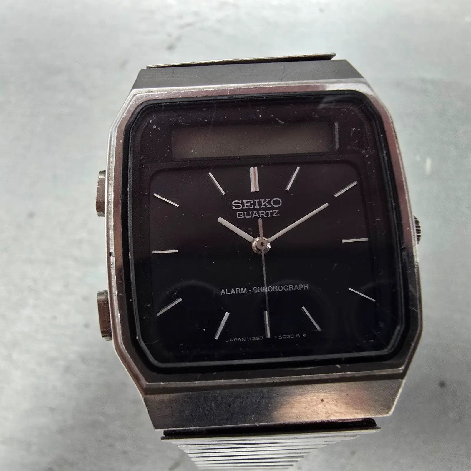 Seiko Analog Digital Watch Men 31mm Black Dial Silver Tone Alarm H357-500H PARTS2