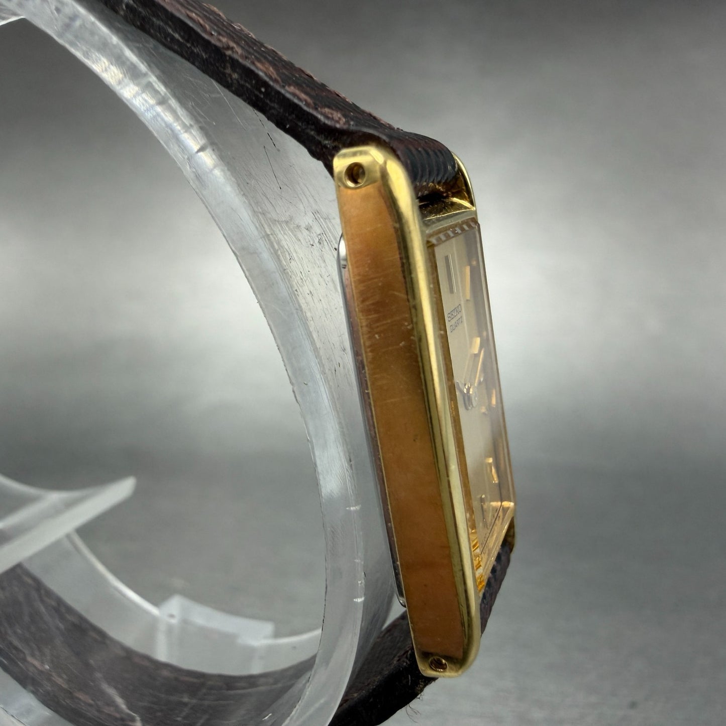 Seiko Tank Watch Women 13mm Gold Dial Gold Tone Rectangle 2e20-6120 New Battery3