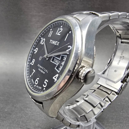 Timex Perpetual Calendar Watch Men 40mm Black Dial Silver Tone Daydate New Batt2