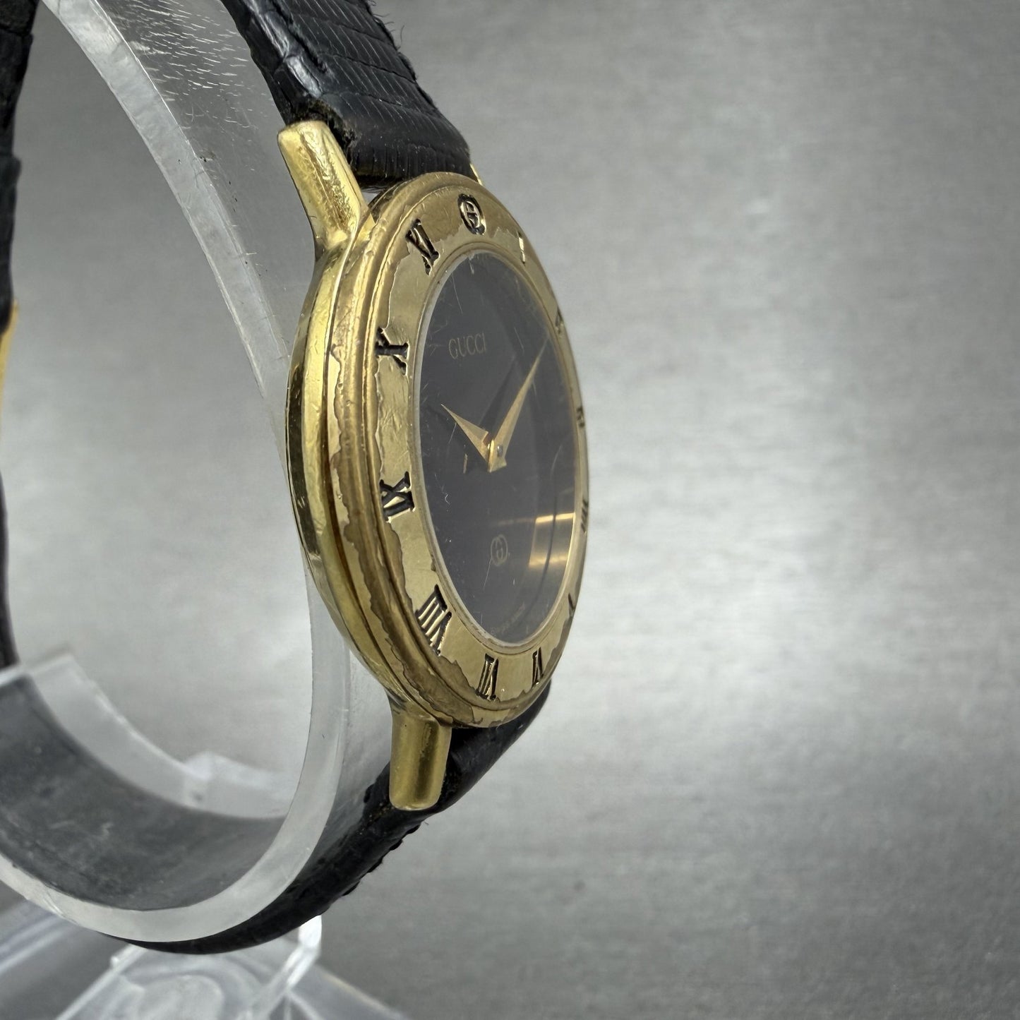Gucci 3001L Watch Women 26mm Black Dial Gold Plated Round Vintage PARTS4
