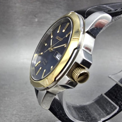 Seiko Solar Watch Men 39mm Blue Dial Two Tone Daydate Round V158-0AD0 Runs2