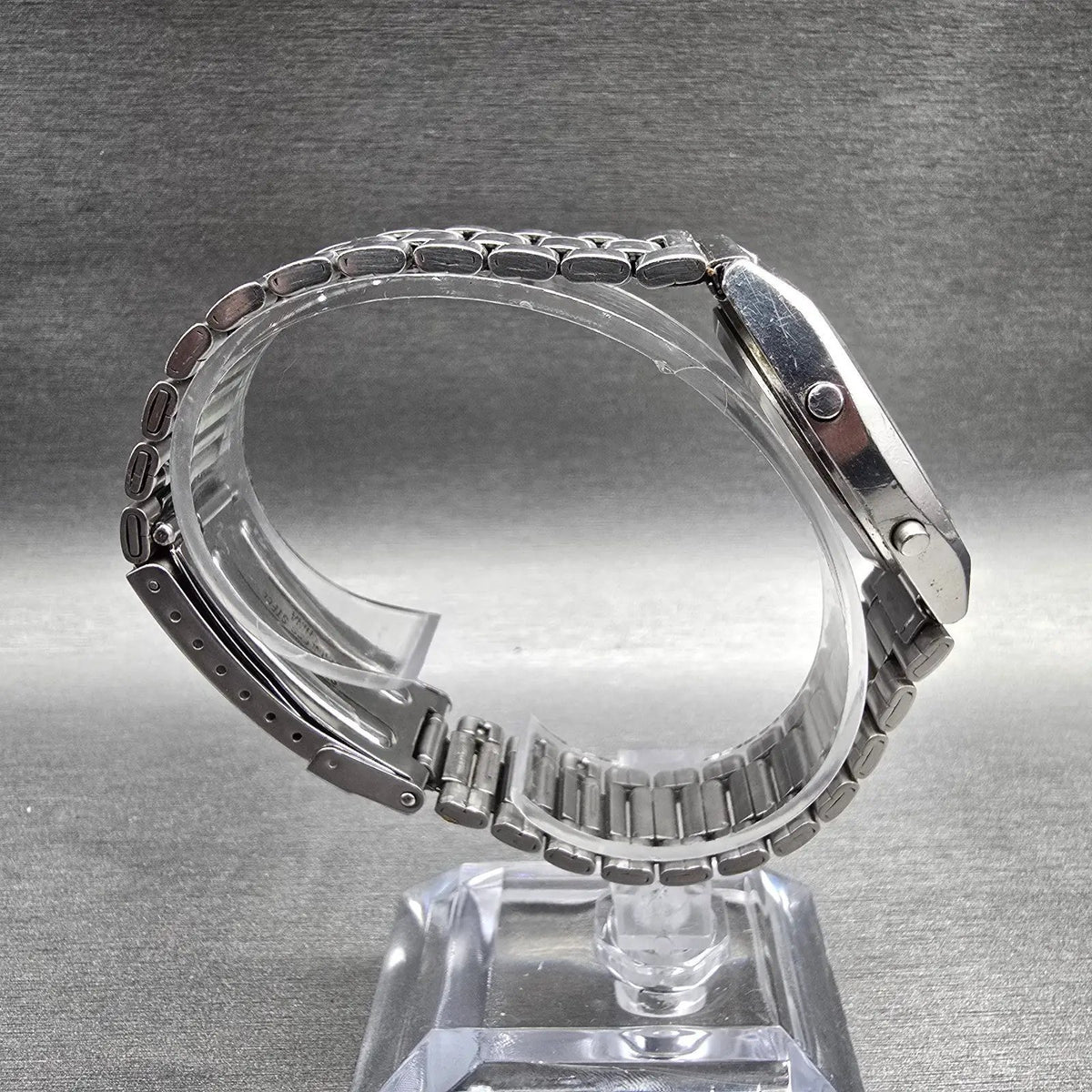 Seiko Digital Watch Men 33mm Silver Chronograph Alarm A904-5009 New Battery8
