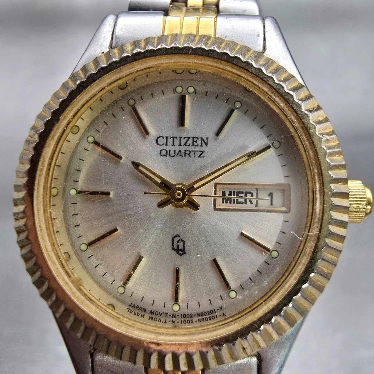 Citizen CQ Watch Women 25mm Silver Dial Two Tone Daydate 1002-R15119 New Battery1
