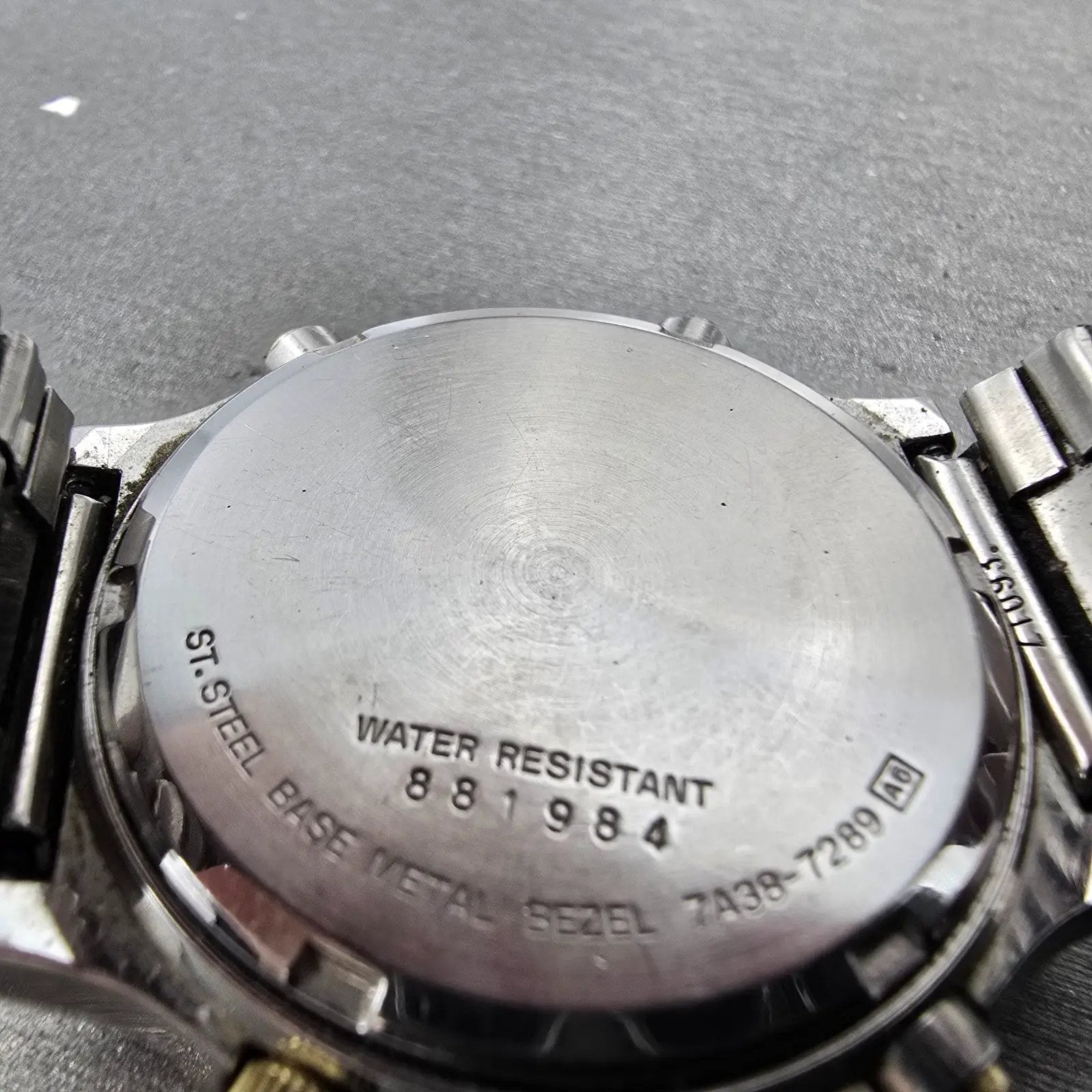 Seiko Chronograph Moon Phase Watch Men 39mm White Dial Two Tone Date New Battery9