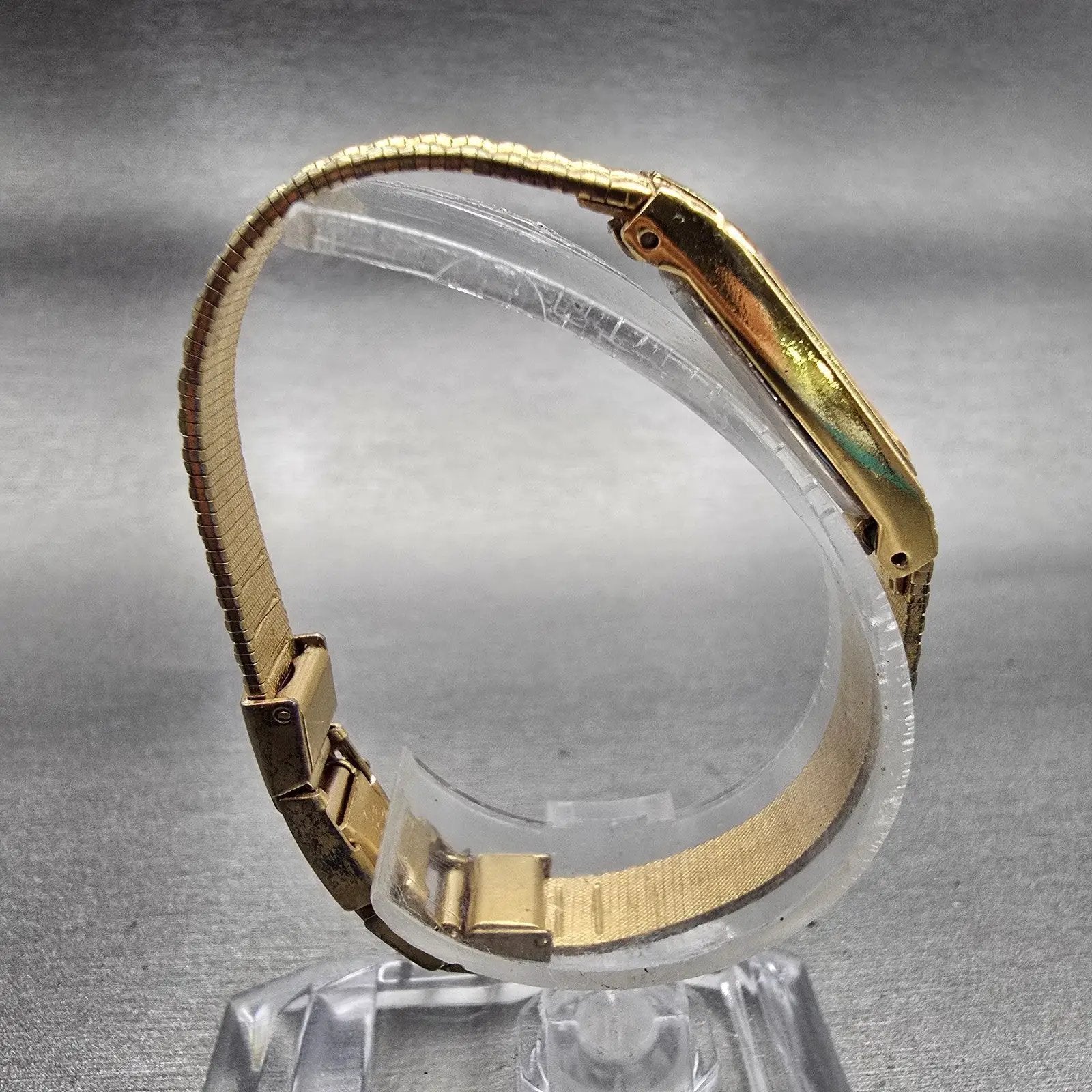 Seiko Watch Women 13mm Gold Dial Gold Tone Rectangle 2E20-6319 New Battery VTG8