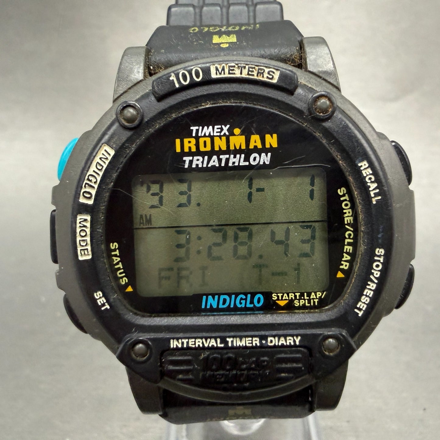Timex Ironman Triathlon Watch Men 44mm Digital Black Chrono 100 lap READ! Newbat0