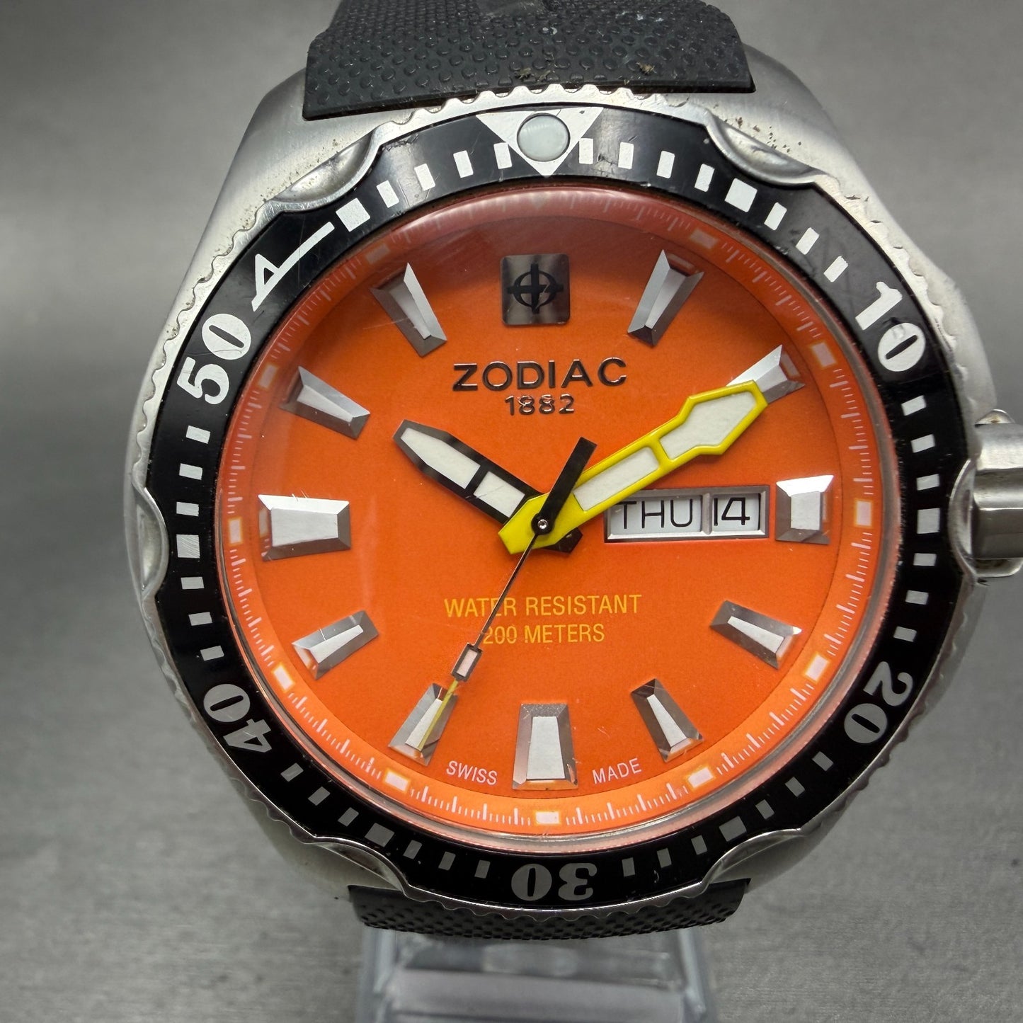 Zodiac Deep Reef Dive Watch Men 48mm Orange Dial Steel Daydate ZO7902 New Batt0