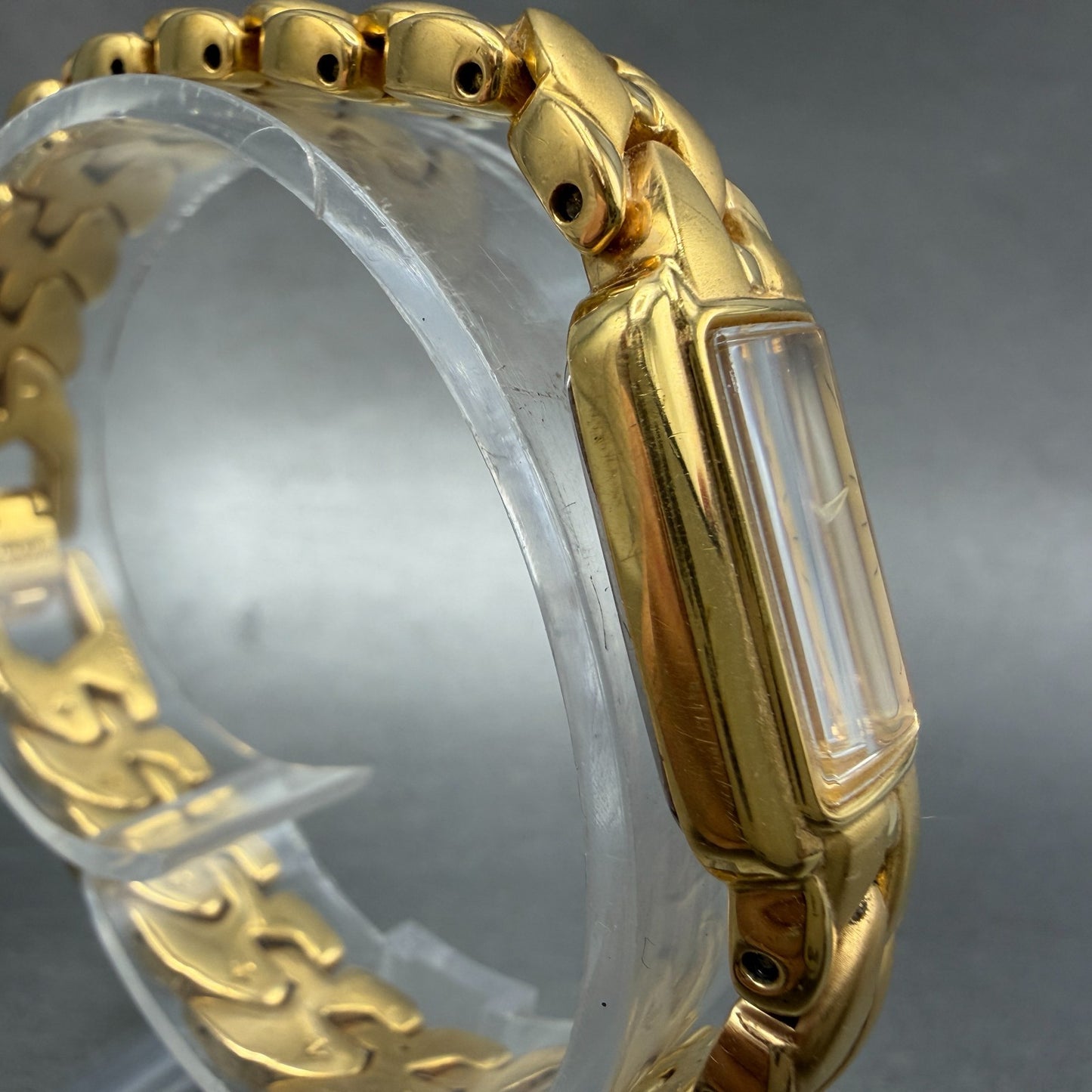 Seiko Tank Watch Women 15mm MOP Dial Gold Tone Rectangle 1F20-0AC0 New Battery3
