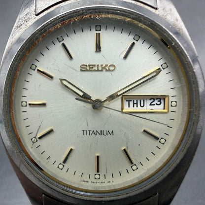 Seiko Watch Men 36mm Champagne Dial Two Tone Titanium Daydate 7N439100 New Batt1