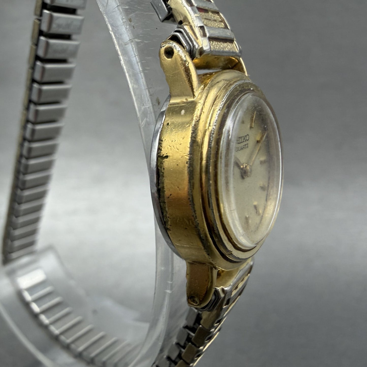 Seiko Watch Women 19mm Champagne Dial Gold Tone Round 23200319 New Battery VTG3