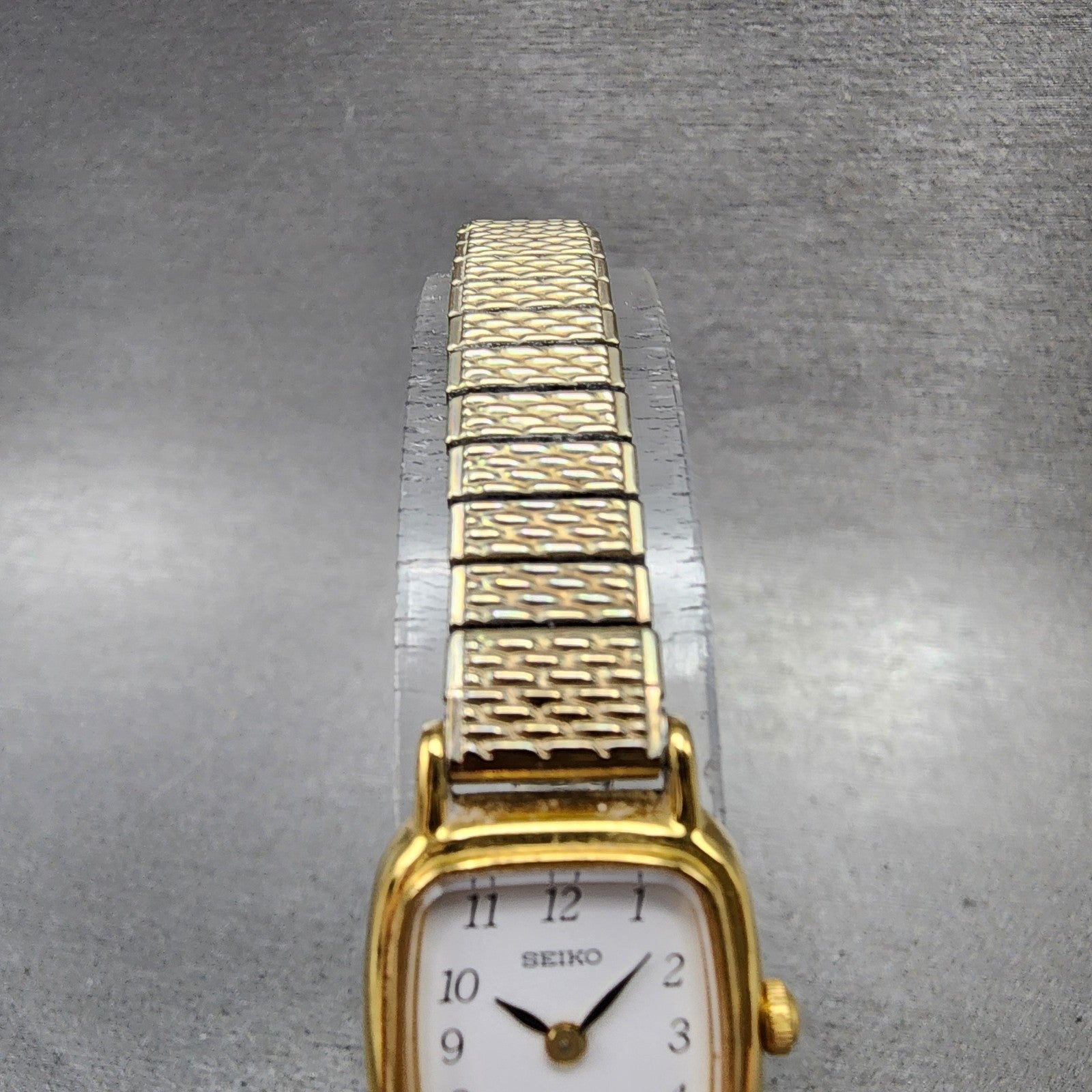 Seiko Watch Women 18mm White Dial Gold Tone Rectangle 1N005K29 New Battery4