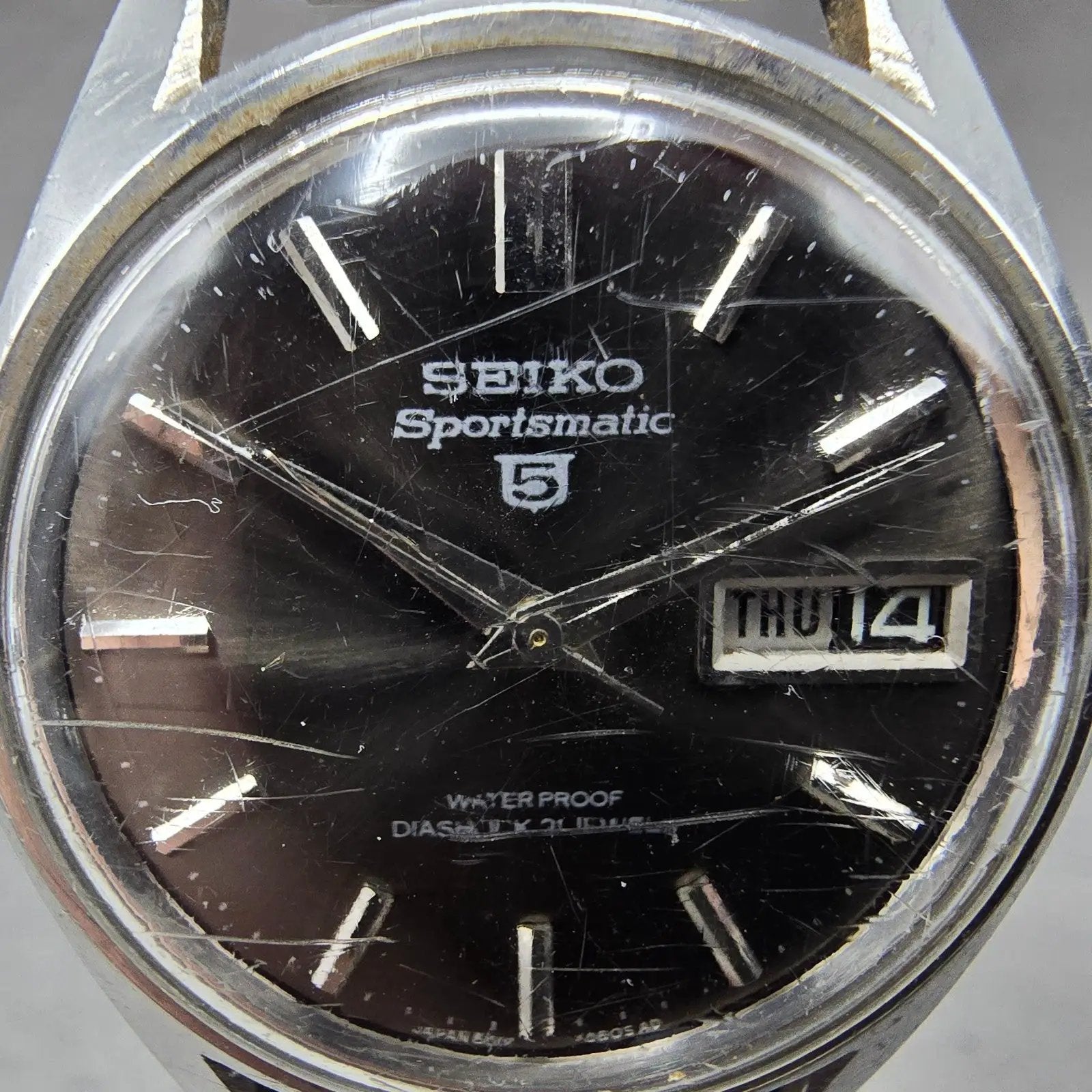 Seiko 5 Sportsmatic Watch Men 36mm Black Dial Silver Tone Daydate 6619-7070 Runs1