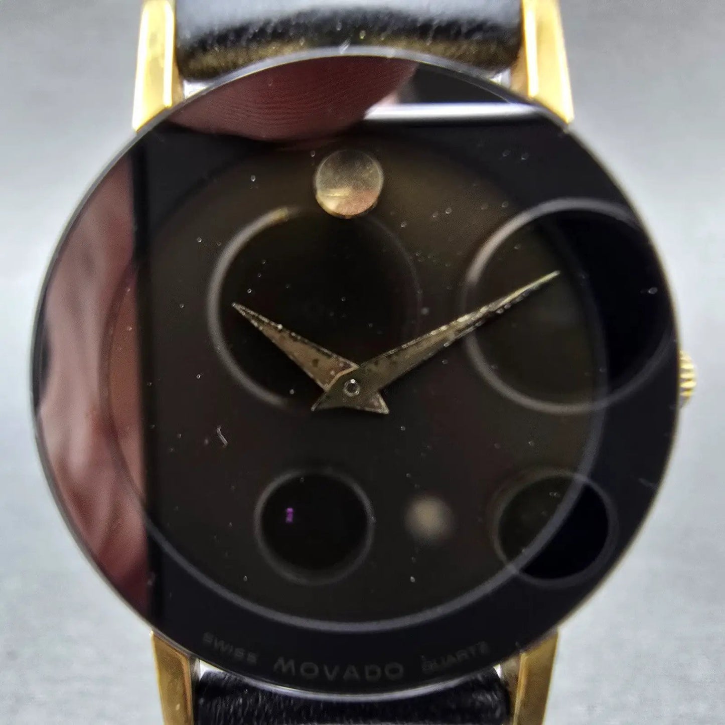 Movado Museum Watch Women 25mm Black Dial Gold Tone Round 87-24-855 New Battery1